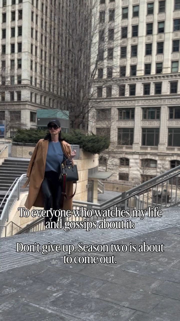 The greatest era of my life is currently loading!
Heading to live in Europe for a couple of months! 23 days but who is counting?!?

#glowupjourney #romanticizeyourlife #40ish #americaninparis #lifeafterdivorce