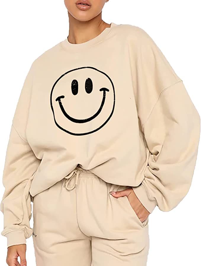 Cioatin Women’s Oversize Fleece Smiley Face Graphic Sweatshirt Crewneck Drop Shoulder Loose Fit... | Amazon (US)