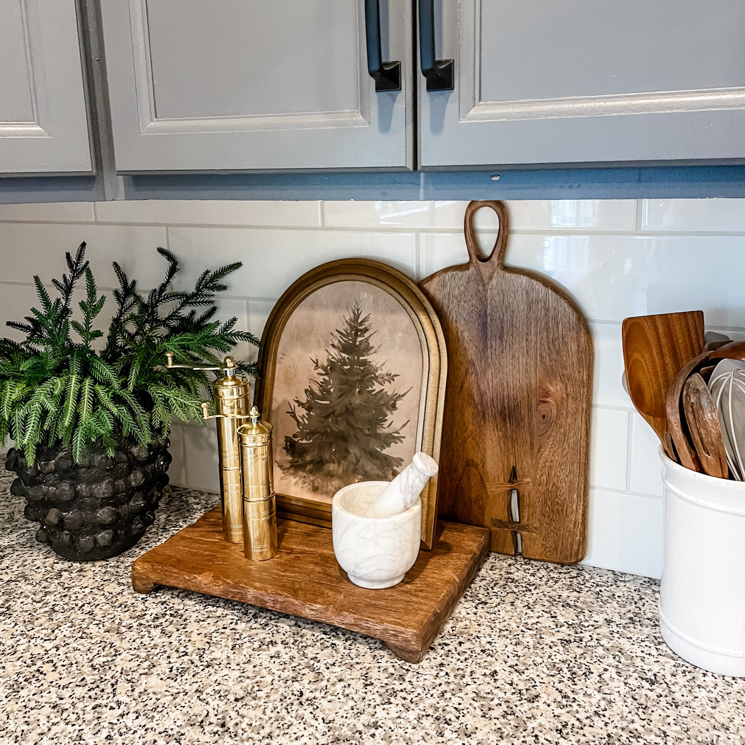 Christmas | Countertop decor

Countertop styling, Target finds, McGee & Co, Studio McGee, Threshold, Christmas art, framed art, cutting board, wood pedestal, vase, Anthropologie, Minka vase, black vase, faux Norfolk stem, greenery, Amazon finds, mortar and pestle, Wayfair finds, salt and pepper mill set, utensil holder, holiday decor, kitchen decor, kitchen utensils

#LTKHome #LTKHoliday #LTKSeasonal