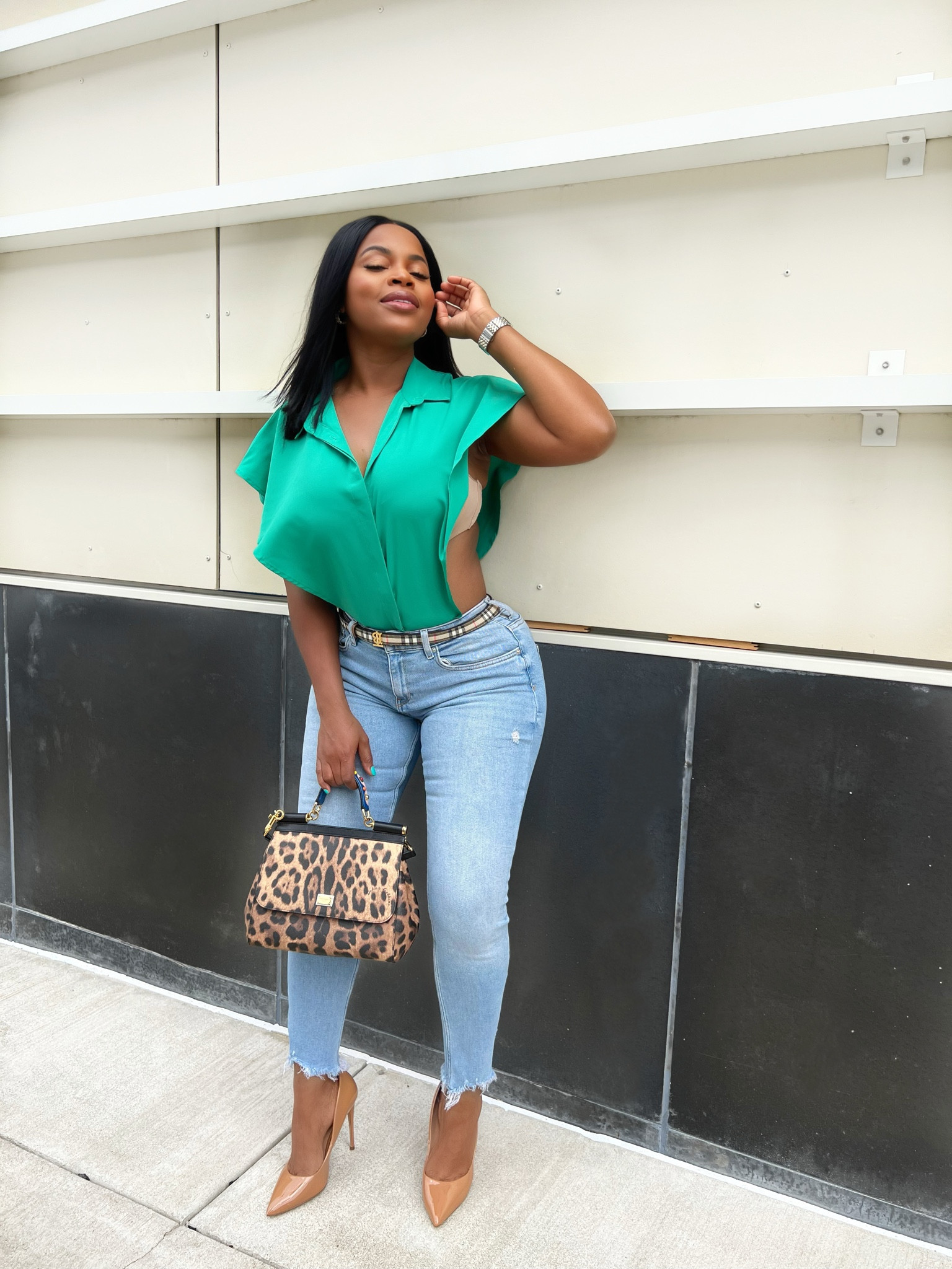 Shop bags 

#LTKBacktoSchool #LTKxNSale #LTKshoecrush