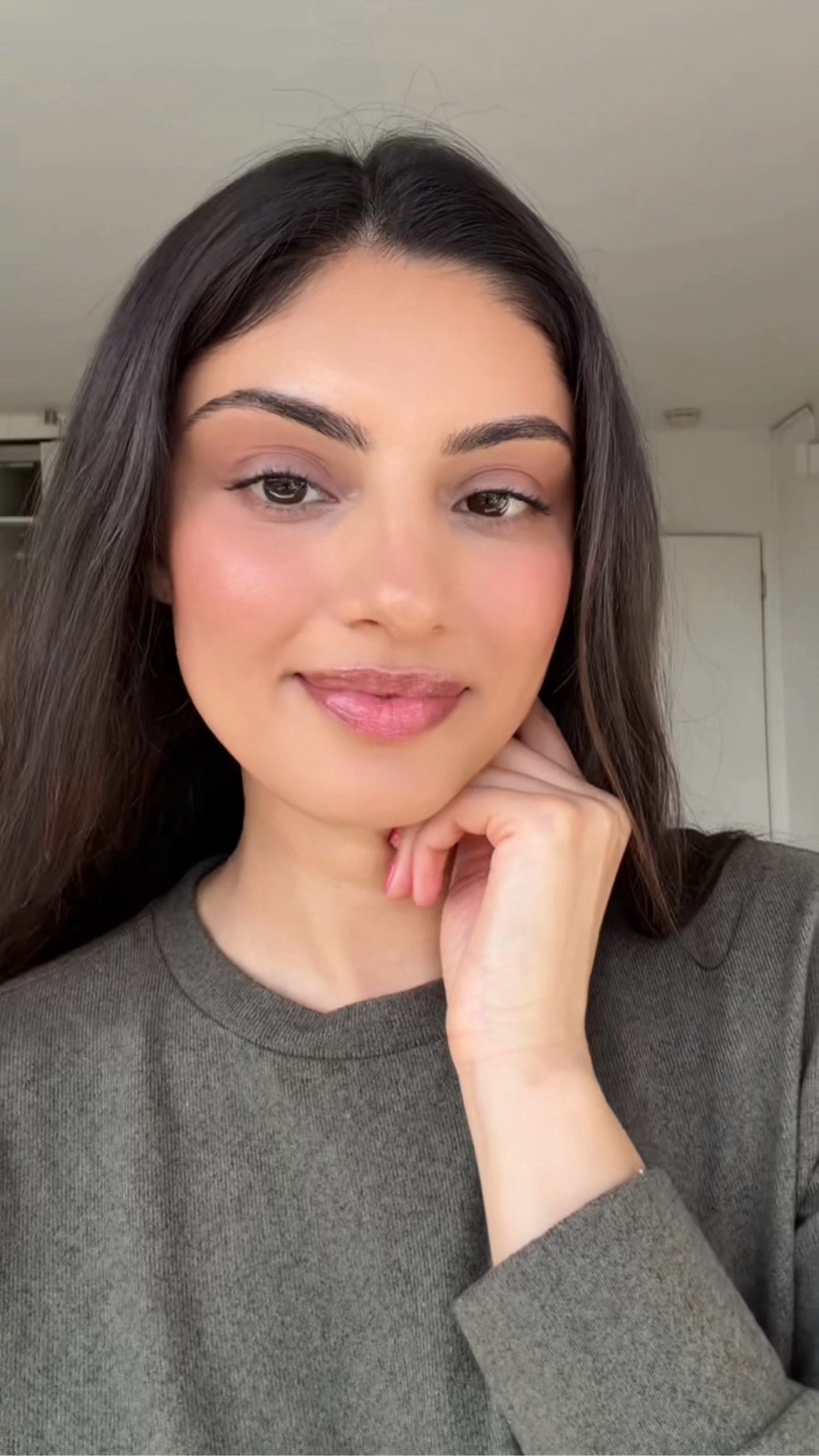 Soft glam makeup routine! Love this for everyday glowy and natural makeup. 

#LTKgrwm #LTKSaleAlert #LTKBeauty