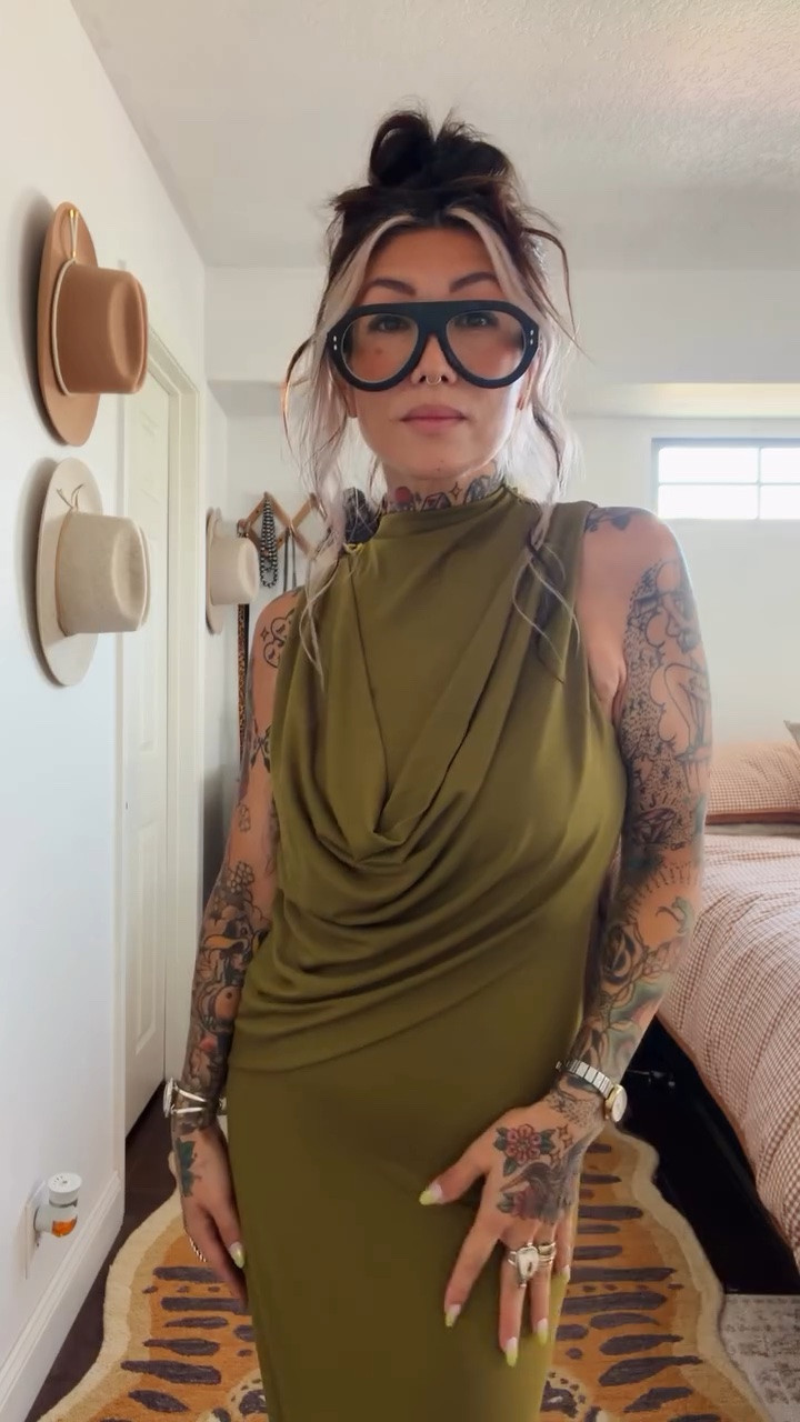 It’s Sunday. Come on, let’s get dressed 💚

Time to celebrate two of our favorite people getting married today 🥂🤍🥰

Dress: @hm 
Shoes: @melissashoes.aus 
Rings: @whitewolfsyndicate @sage_silver 
Cuff: @sage_silver 
Watch: the Jane @bredastudio 
Glasses: the Carlton @efeglasses_official 
Song: Lost on you @iamlpofficial