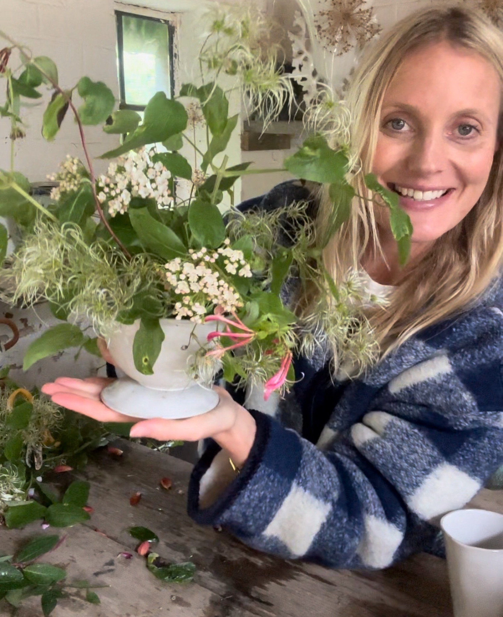 Autumn is here ✨ in my favourite new Sezane jacket because it’s cold already! Playing with old mans beard in our new ceramic bowl vases 💙

#LTKeurope #LTKautumn