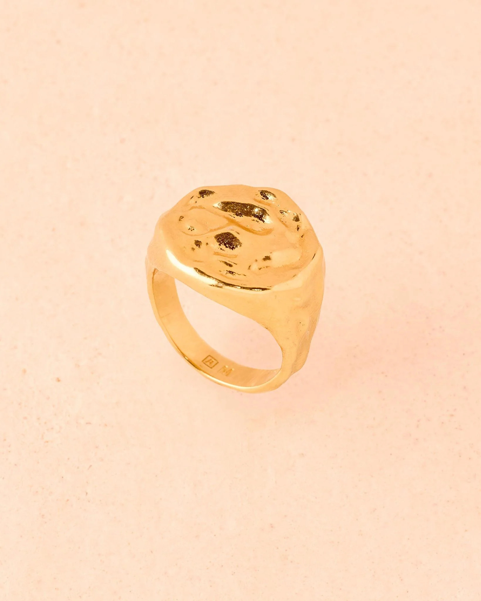Antonia Ring | Agapée (US)