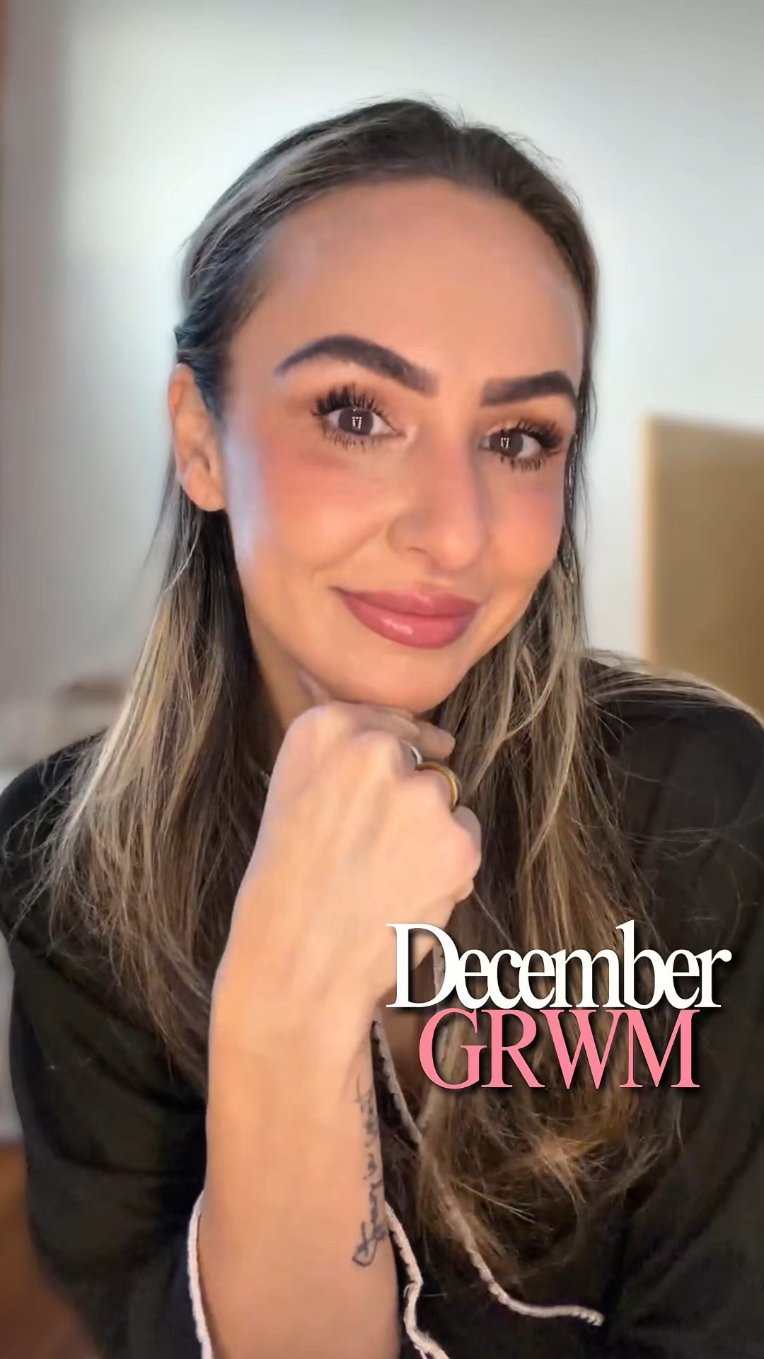 Winter always tests my skin, so this December GRWM is all about hydration, glow, and soft glam that lasts. Prepping the skin properly is the secret to makeup that looks smooth and radiant — especially in colder weather.

✨ Skincare Prep (non-negotiable):
ZO Skin Health Complexion Renewal Pads
iS Clinical Youth Intensive Crème
Shiseido Mineral SPF
SkinCeuticals A.G.E. Advanced Eye Cream

✨ Makeup Glam:
Haus Labs Foundation
Haus Labs Bio-Blurring Loose Setting Powder
Gucci Bronzing Powder
Seraphine Botanical Marshmallow Blush
Violet Voss Eyeshadow
Gucci Crayon Eyebrow Pencil
Tartelette XL Tubing Mascara
Anastasia Beverly Hills Lip Liner
Dior Lip Glow 001 Pink

Everything I used is linked here so you can shop my winter-ready routine and recreate this look with confidence 🤍


#LTKSeasonal #LTKBeauty #LTKmorningroutine