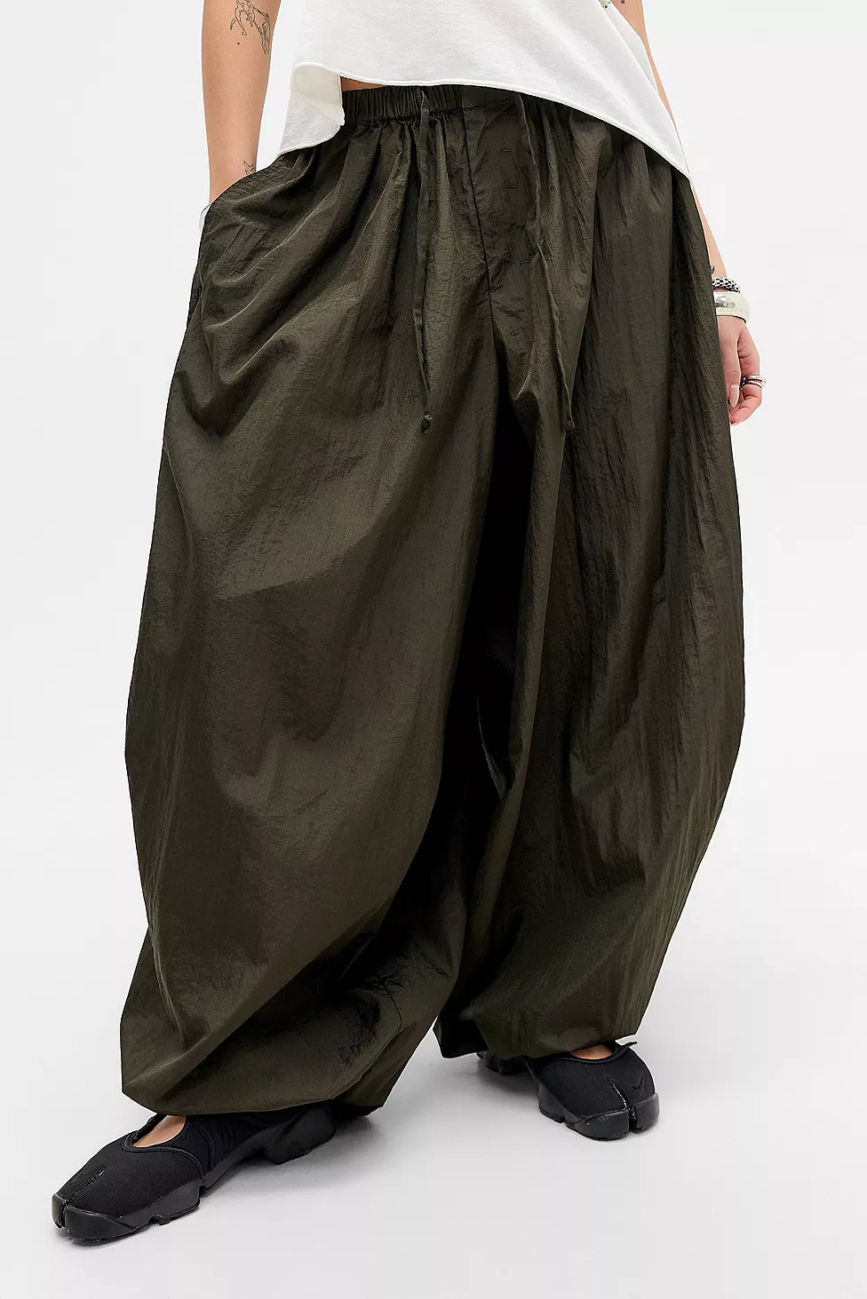 Jaded London Casual Nylon Balloon Trousers | Urban Outfitters UK