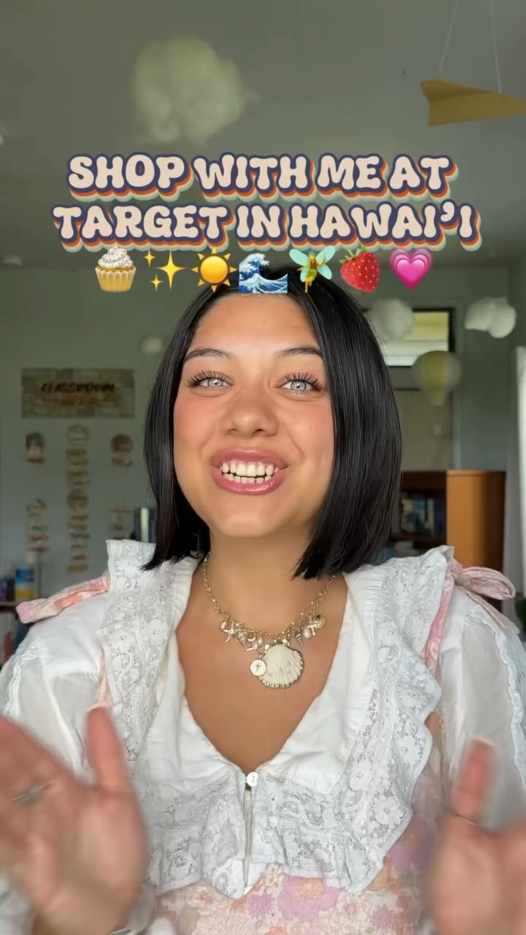 A little shopping moment from the weekend 💗✨☀️🤩🧚‍♂️🧁 

@petalandpup @target @maybelline @freepeople @nuuly #makeup #shopping #target #teacher #groceries #teachergram #target #nuuly #freepeople