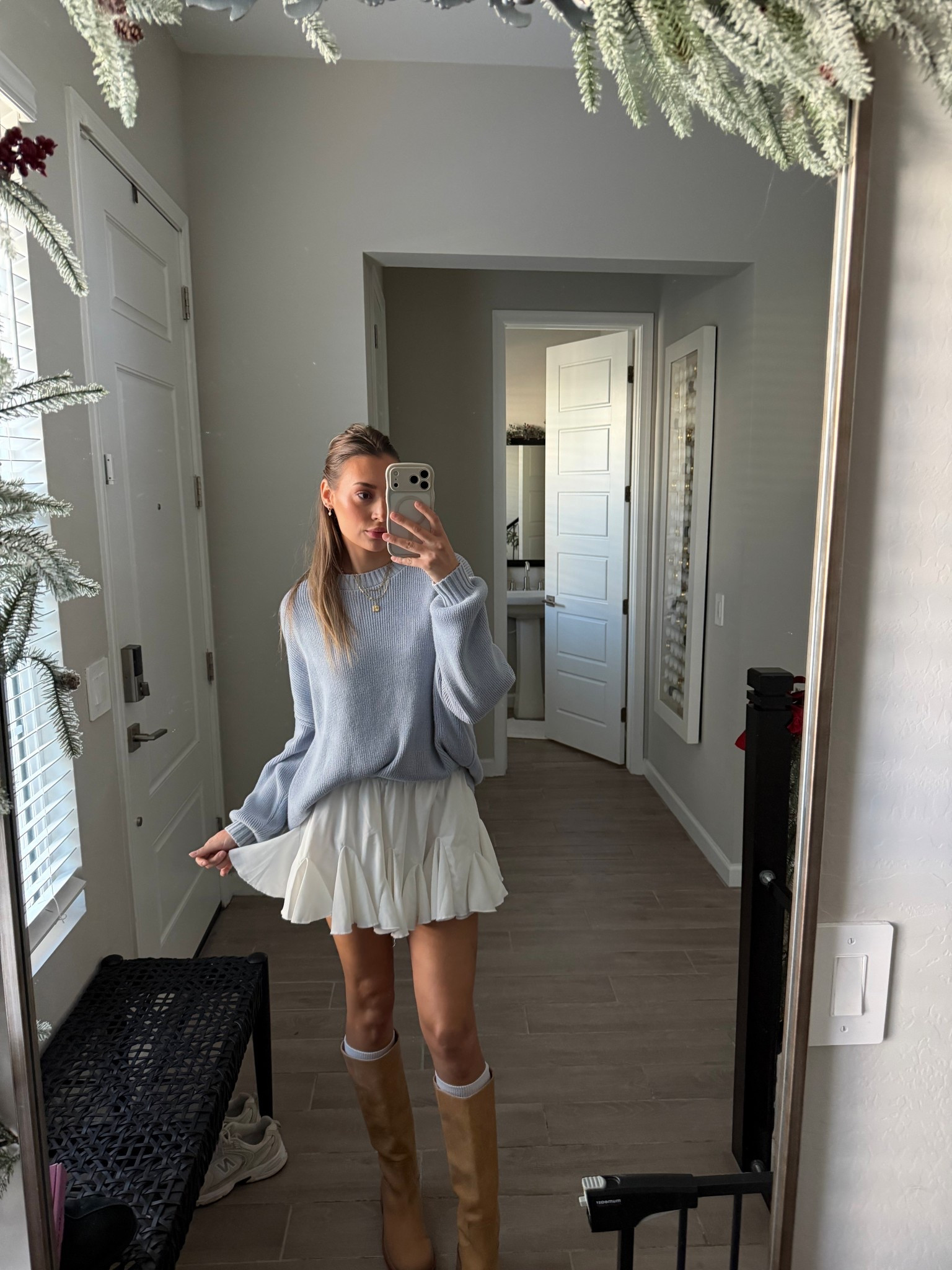 Easy winter outfit 

#LTKSeasonal #LTKMidsize #LTKFindsUnder100