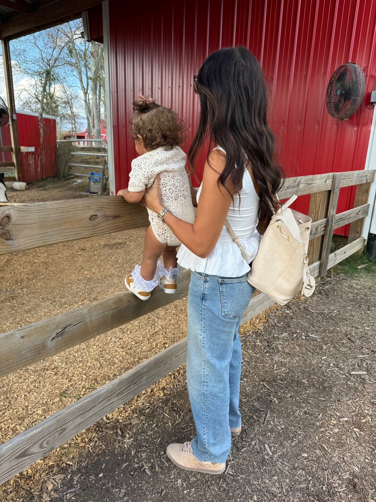 Top: medium

$19 Amazon top on sale for $11! 

Dressupbuttercup.com #dressupbuttercup #dederaad 

#LTKSeasonal #LTKSaleAlert #LTKStyleTip