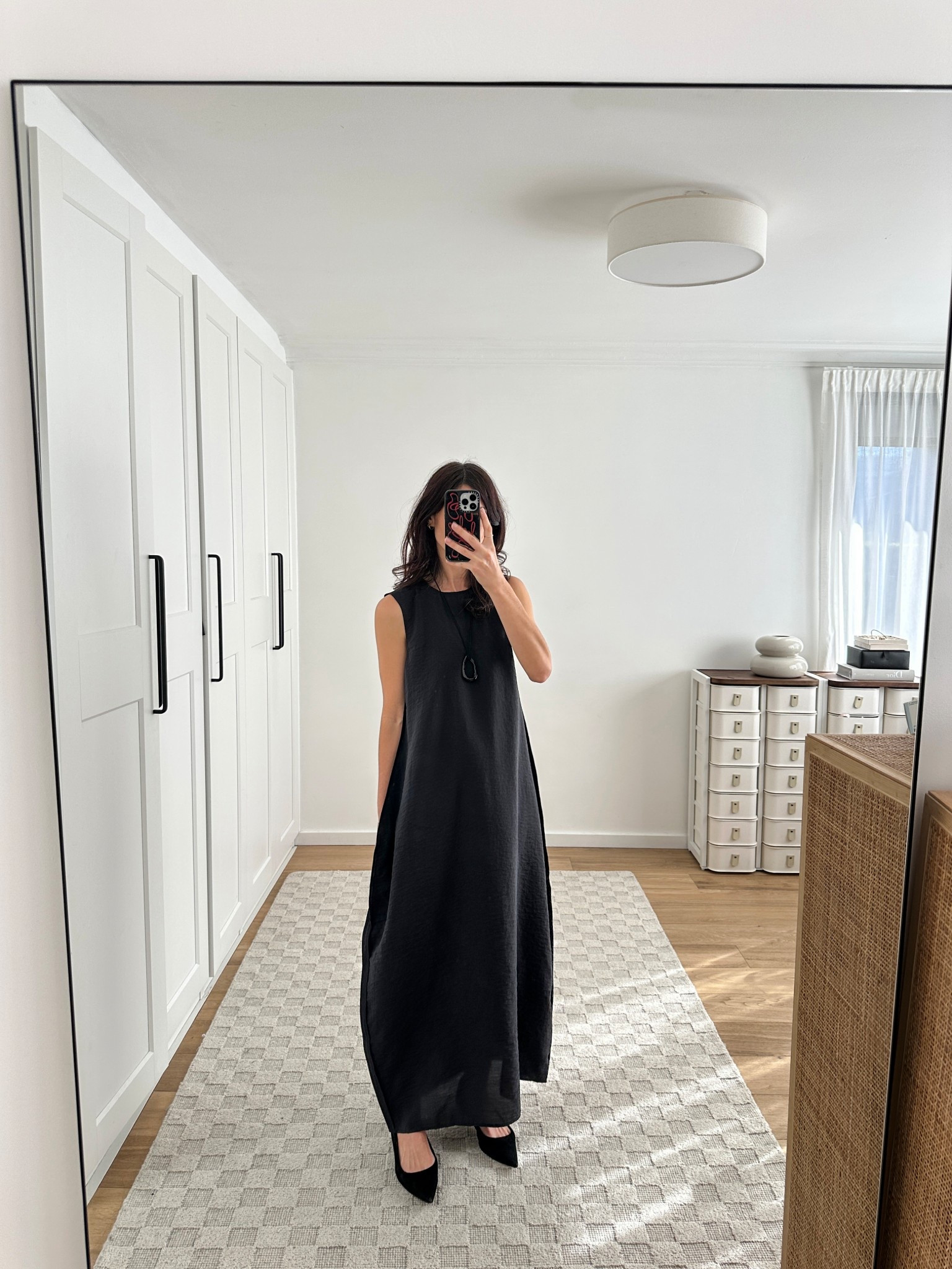 This one has been living rent free in my mind for more than a month. Can confirm it is stunning IRL 😮‍💨

Details are what make it feel really special; it has a slightly crinkled quality to the fabric, an exposed seam detail along the sides, and a soft sculpted cocoon shape which billows out from the waist 😚👌🏻

Sharing some of my other finds via the link below

Rohe Frames. Minimal Dress Edit