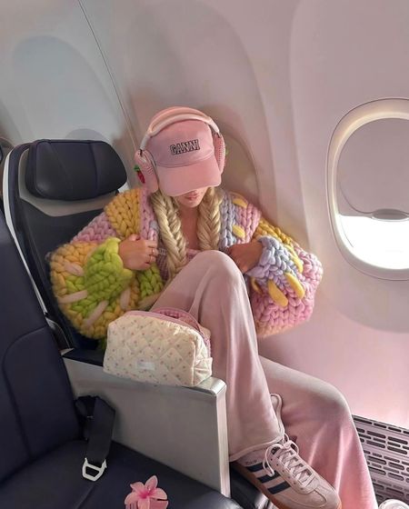 In the clouds ✈️🌸🍓

Travel outfit, plane outfit, travel style, knits for spring, casual outfit, pink outfit, cozy outfit, spring knits 

#LTKshoecrush #LTKtravel #LTKstyletip