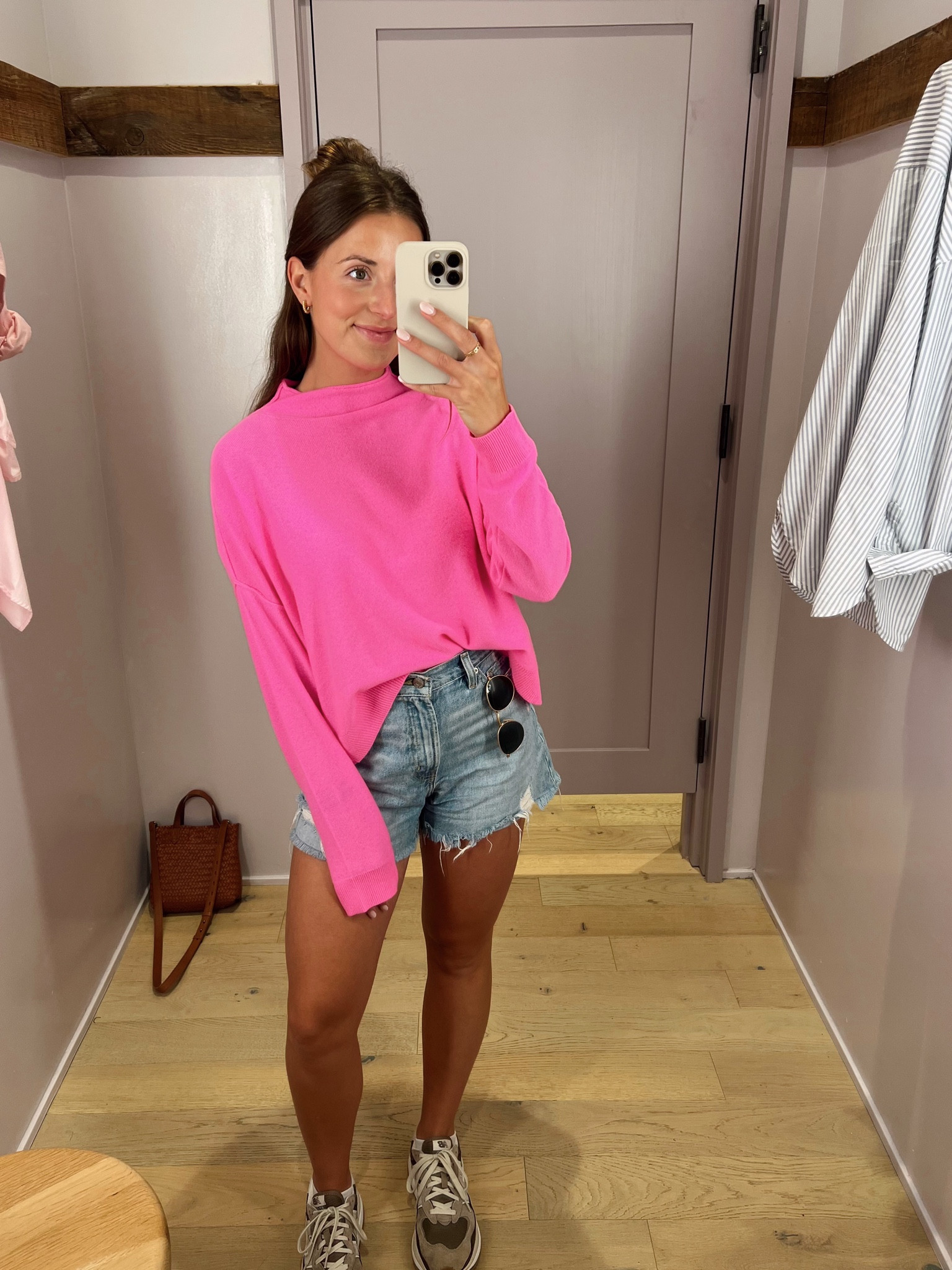 such a fun hot pink cashmere sweater from Anthro!! 

#LTKFind #LTKworkwear