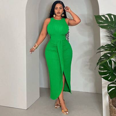 Plus Size Elegant Vacation Casual Slim Solid Green Sleeveless Crossover Hemline Dress, Knitted Texture | SHEIN