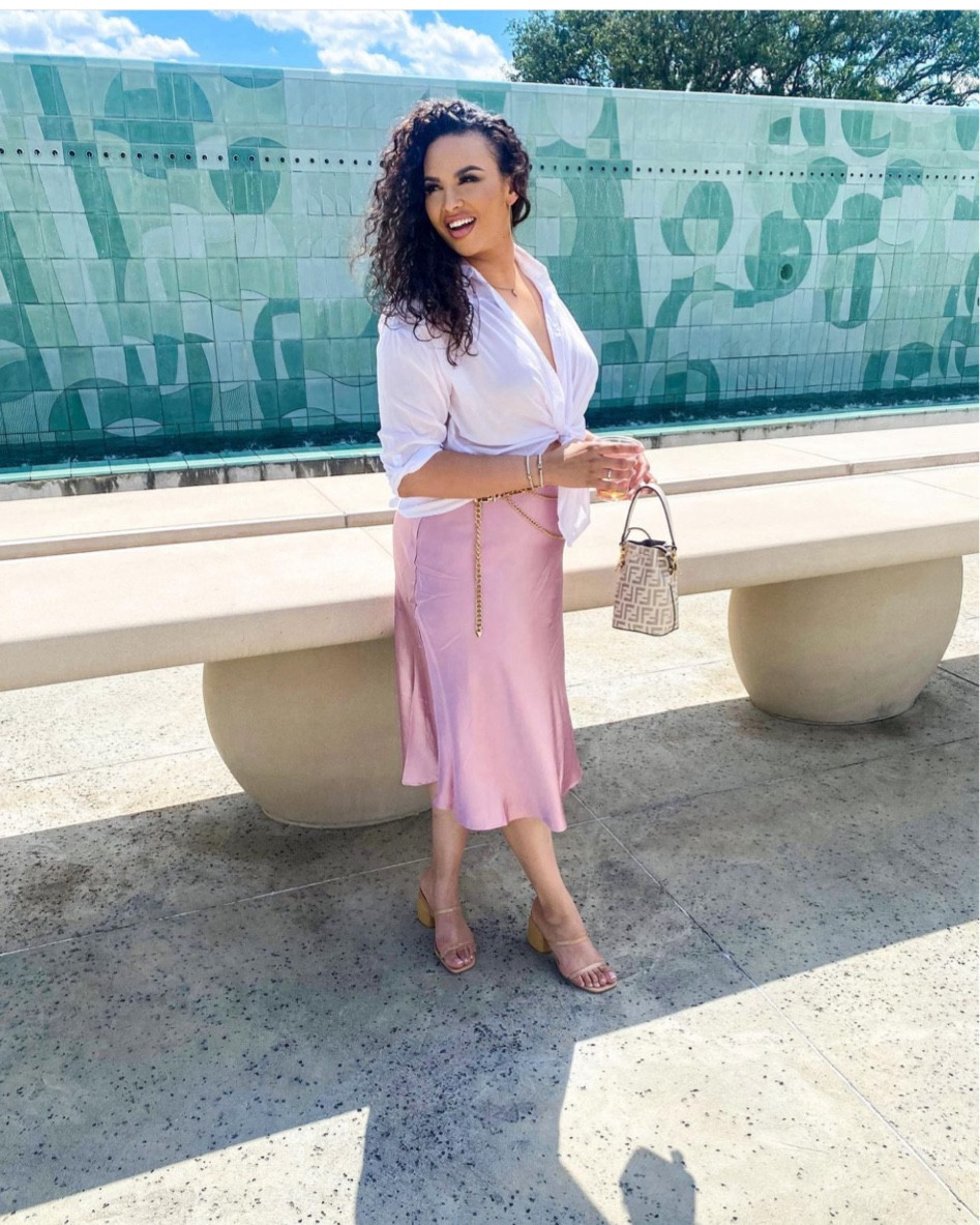 Perfect Spring Outfit 


Pink Skirt 
Silk Skirt 
White Top
White Button Down 
Flowy White Top 
Summer Outfits 
Wedding Guest Outfit 
Curvy Fashion 
Curvy Outfits 
Amazon Outfits 
Amazon Jewelry
Gold hoops
Summer Sandals 
Summer Heels  

#LTKunder50 #LTKbeauty #LTKcurves