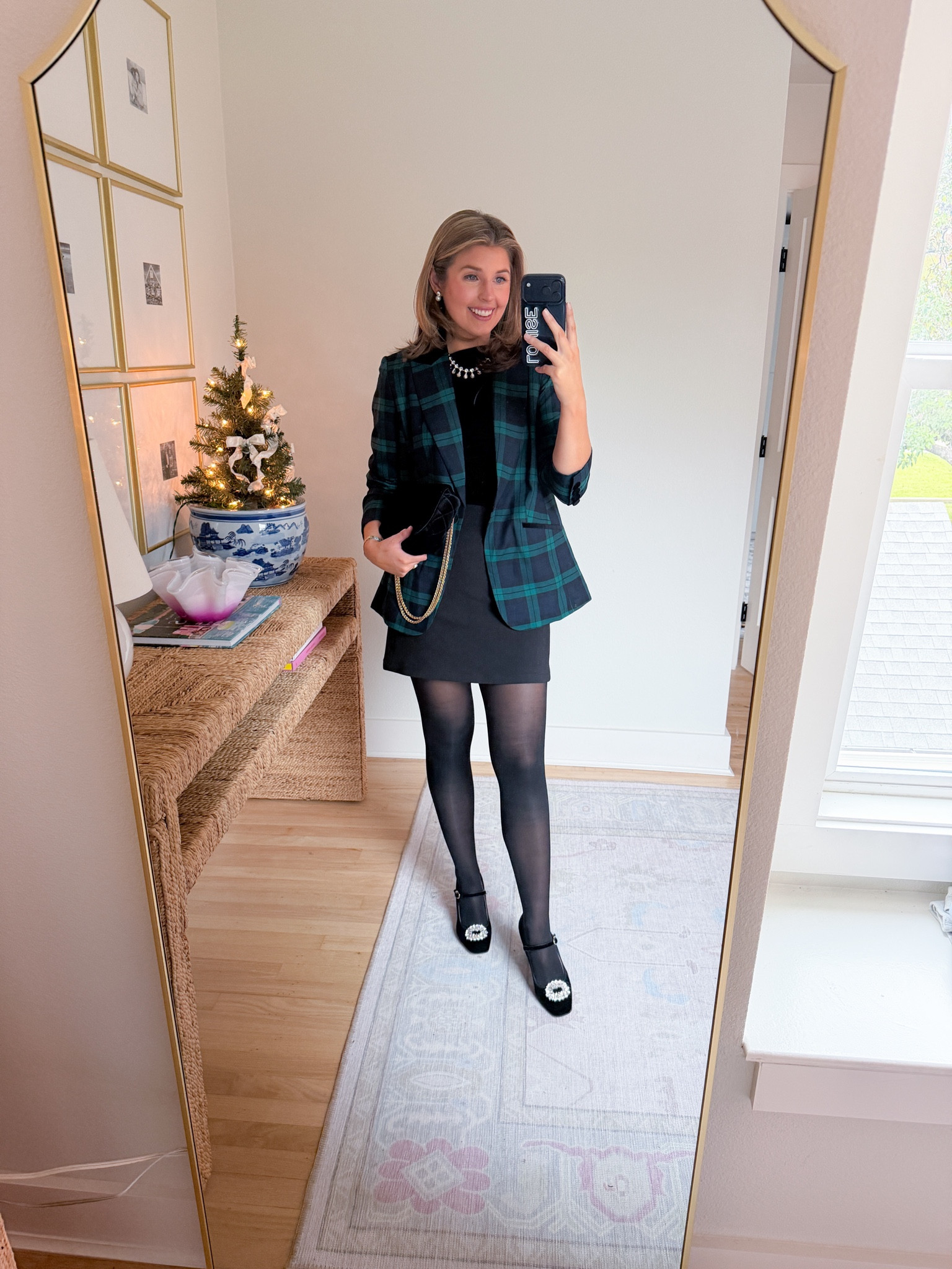 Dressy winter outfit idea! Wearing a 2 in blazer!