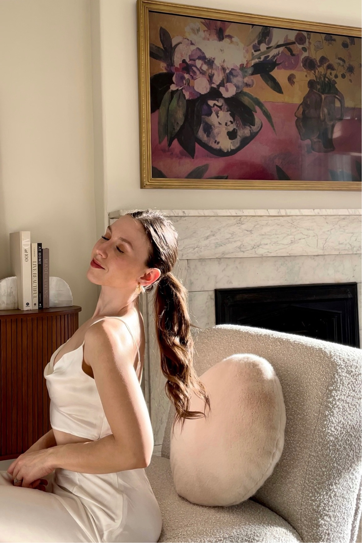 The best accesoriws & beauty for an all white outfit 🤍💄

#springstyle #springbeauty #datenight #vacationstyle #luxurystyle 

#LTKbeauty #LTKSale #LTKstyletip