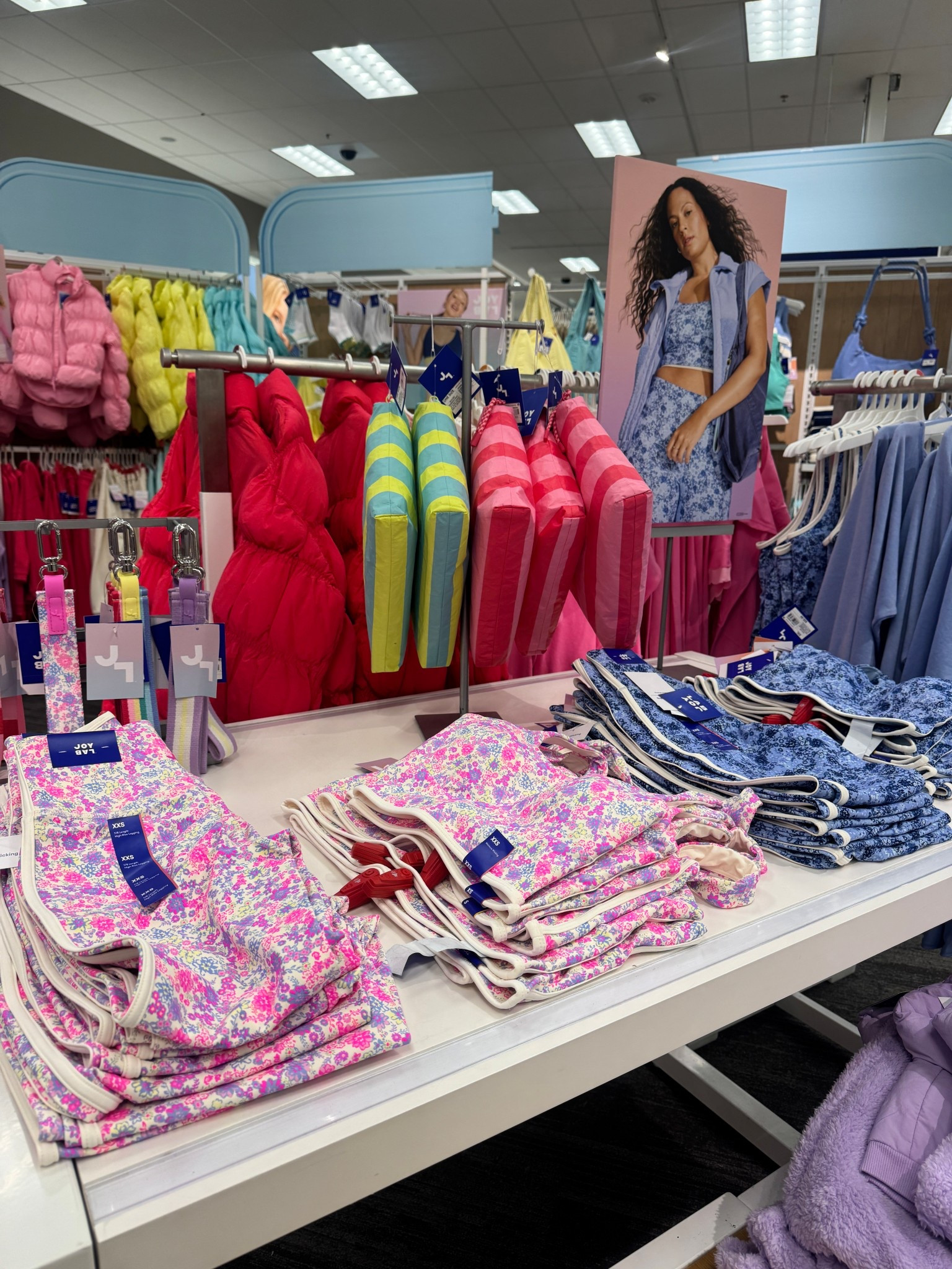 Joy Lab new arrivals. All the bright colors.

#LTKfitnessgoals #LTKHoliday #LTKFindsUnder50