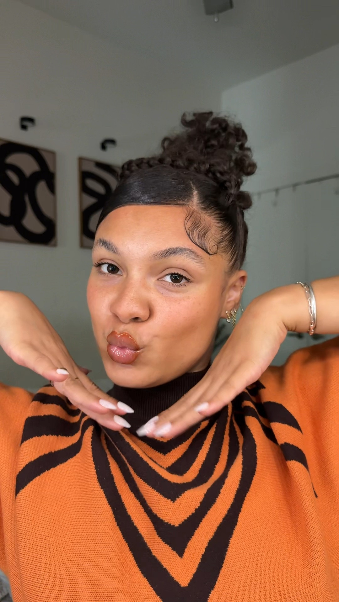 This is giving elagent night out ✨ @patternbeauty patternbeauty
Products linked in LTK 🫶🏽
-
-
-
#explore #hairstyles #hairstyle #hairtutorial #curlyhair

#LTKgrwm #LTKselfcare #LTKBeauty