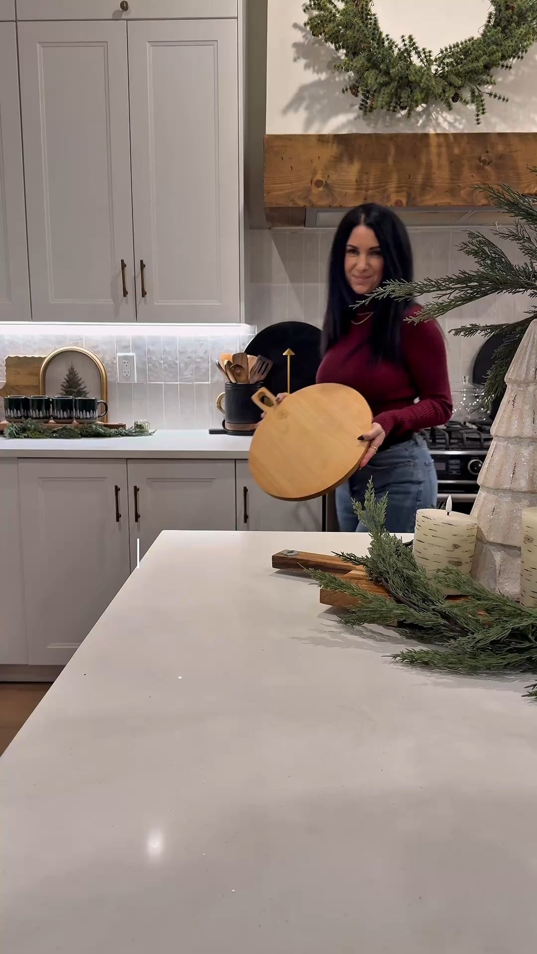 Brownie wreath… looks impressive, but takes only a few minutes! I used store bought brownies (could def make your own though), cream cheese frosting, strawberries, raspberries and Lindt chocolate balls. Dusted with powdered sugar. 
A cute holiday treat❤️
Christmas dessert
Easy dessert 

#LTKfoodie #LTKSeasonal #LTKHoliday