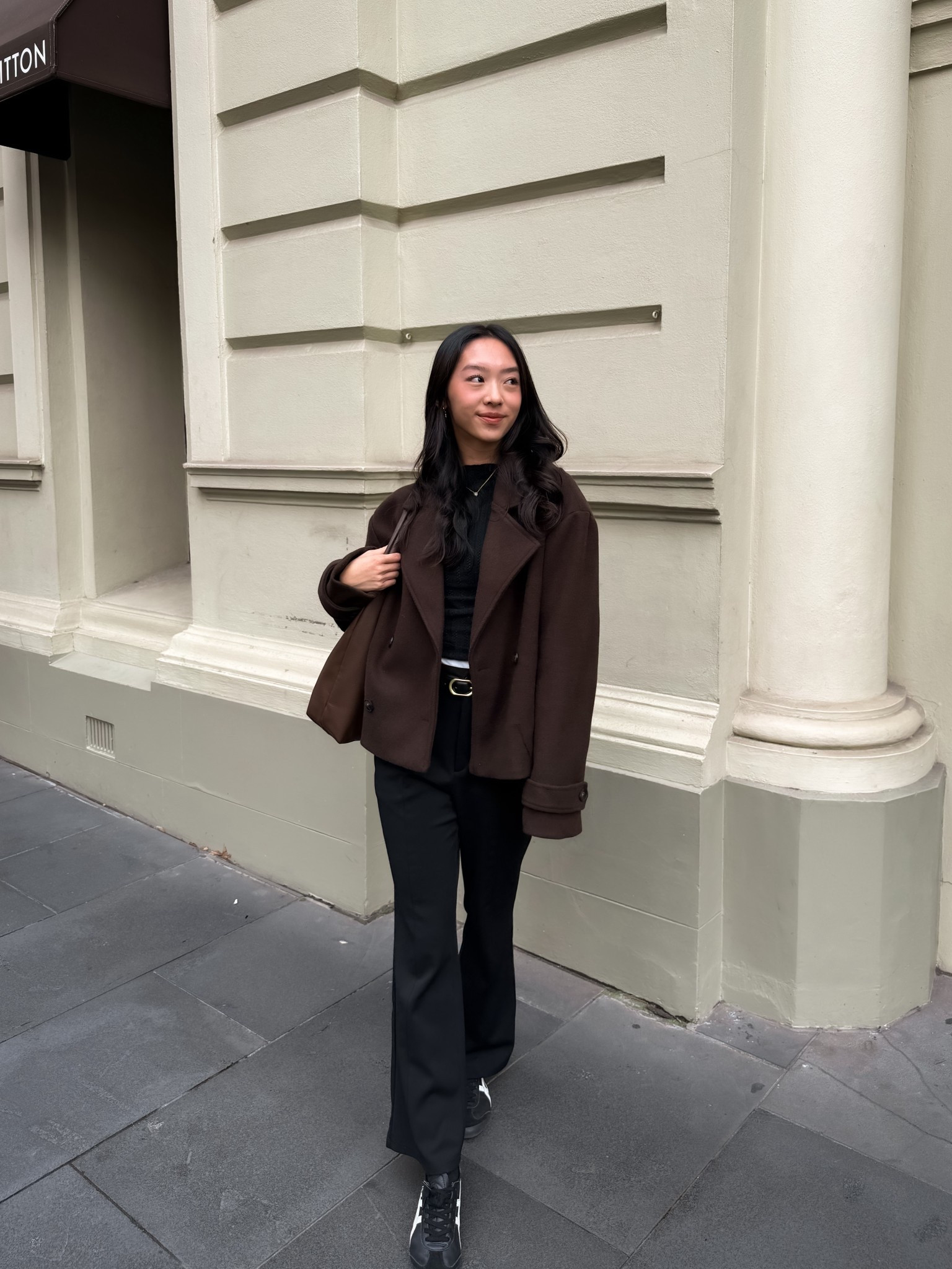 hard-launching my fav chocolate brown winter coat by Perfect Stranger🤎 it complements the perfect capsule wardrobe outfit! 

Mock Neck: All About Eve
Pants: GU
Sneakers: Onitsuka Tiger Mexico 66
Bag: Louenhide

#LTKwinter #LTKaustralia #LTKspring