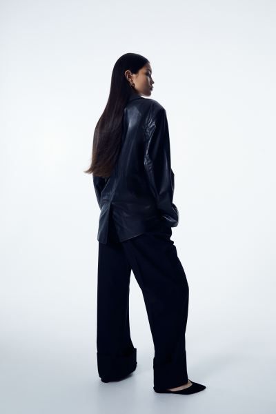 Oversized coated blazer | H&M (UK, MY, IN, SG, PH, TW, HK)