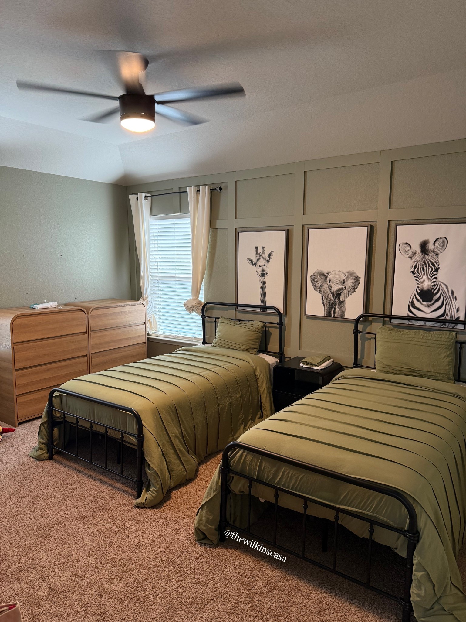 Boys bedroom Inspo 🧸

I’m obsessed with the boys new bedroom. It’s still a work in progress but it’s perfect because they LOVE IT! 🥹 #amazonhome #amazonfinds #walmartfinds #walmarthome #boysroominspo

#LTKHome #LTKFamily #LTKSummerEdit