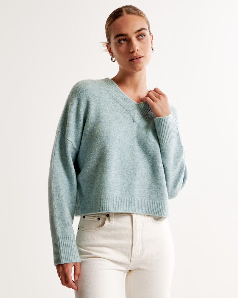 Women's Wedge V-Neck Sweater | Women's Tops | Abercrombie.com | Abercrombie & Fitch (US)