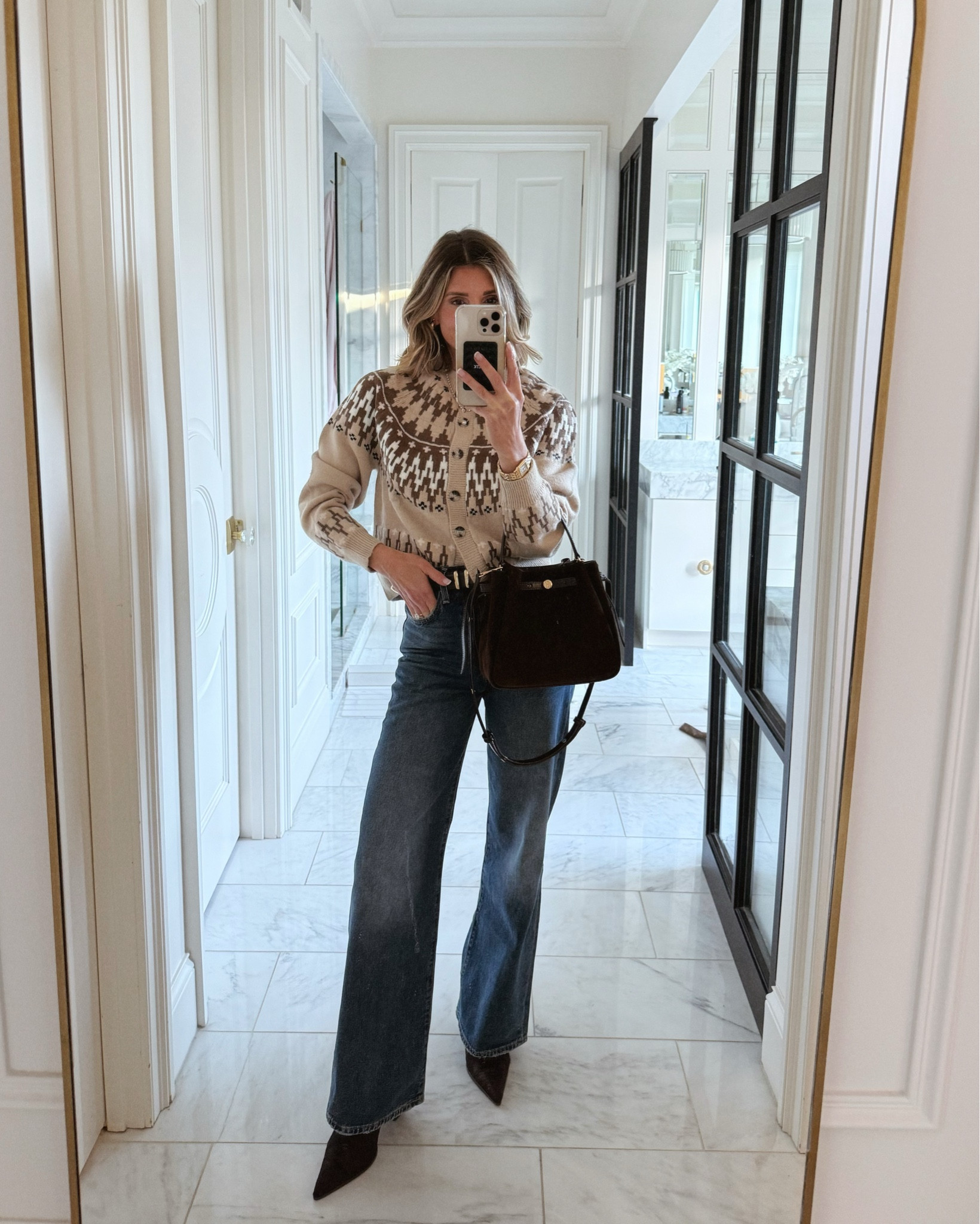 Fair isle sweater that's giving Jenni Kayne. A perfect thanksgiving