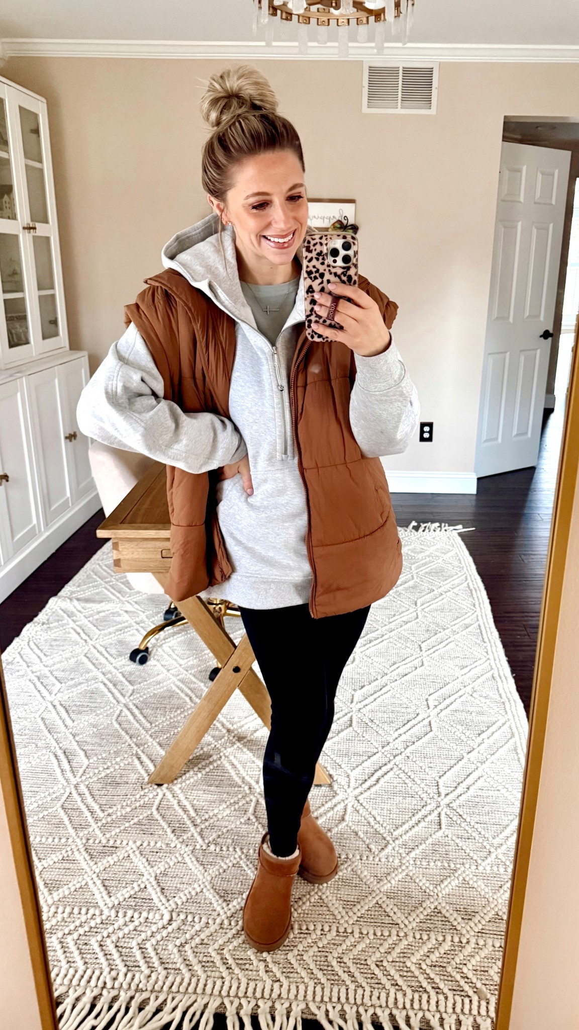 My cozy Sunday fit.🤍

#LTKActive #LTKFindsUnder100 #LTKootd