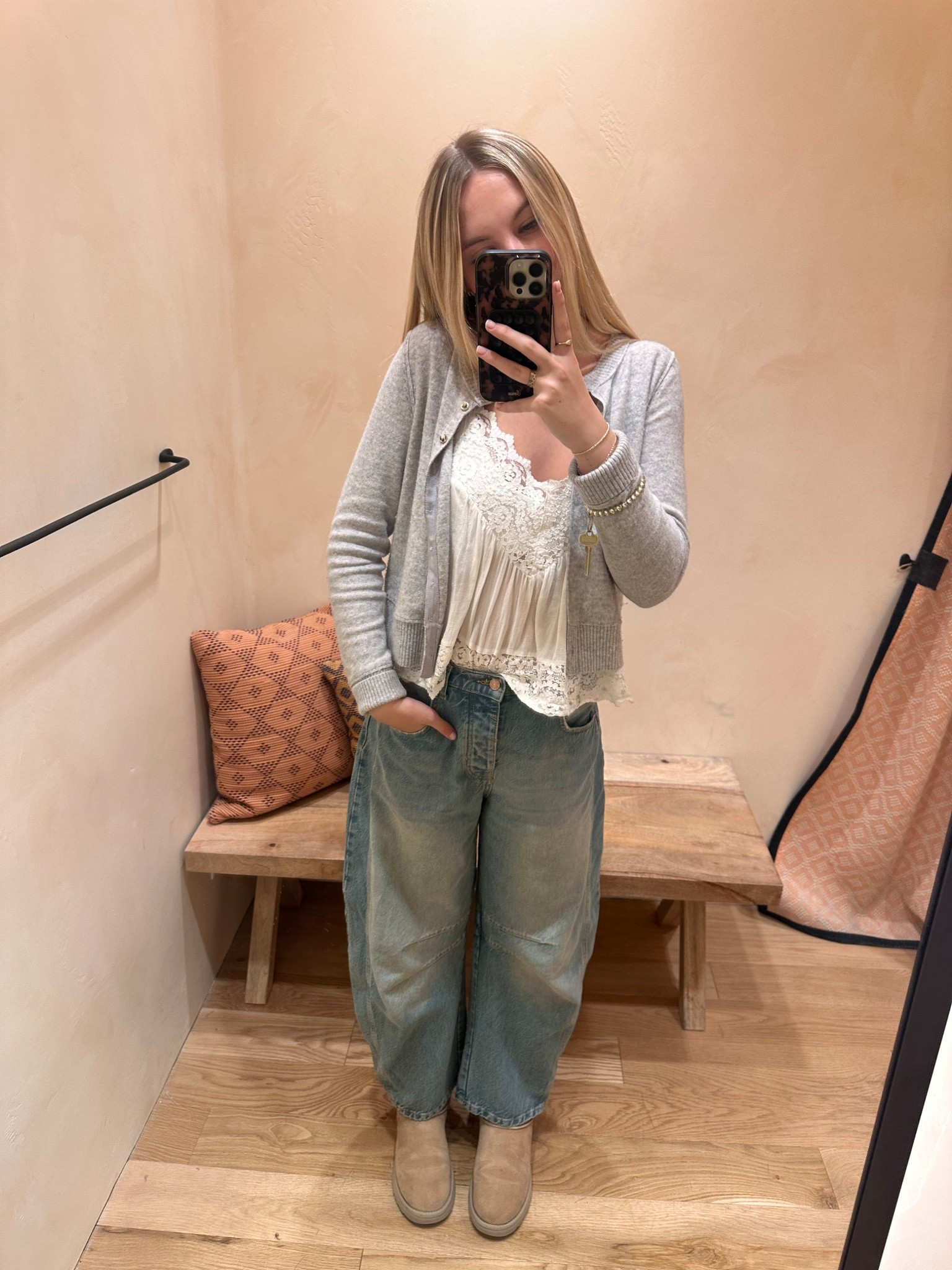 barrel jean winter fall outfit! with my favorite cashmere wool sweater and my uggs!!! 



#freepeople #urbanoutfitters #denim #anthropologie #styleinspo #employee #summer #spring #LTKfindsunder100 #LTKmostloved #LTKSPRINGSALE #LTKfestival #LTKseasonal #LTKStyleTip #concert #ltkbacktoschool #urbn #comfy #LTKsalealert #instagram #LTKactive #LTKfitness #lounge #LTKworkwear #LTKtravel #everyday


#LTKGiftGuide #LTKHoliday #LTKootd