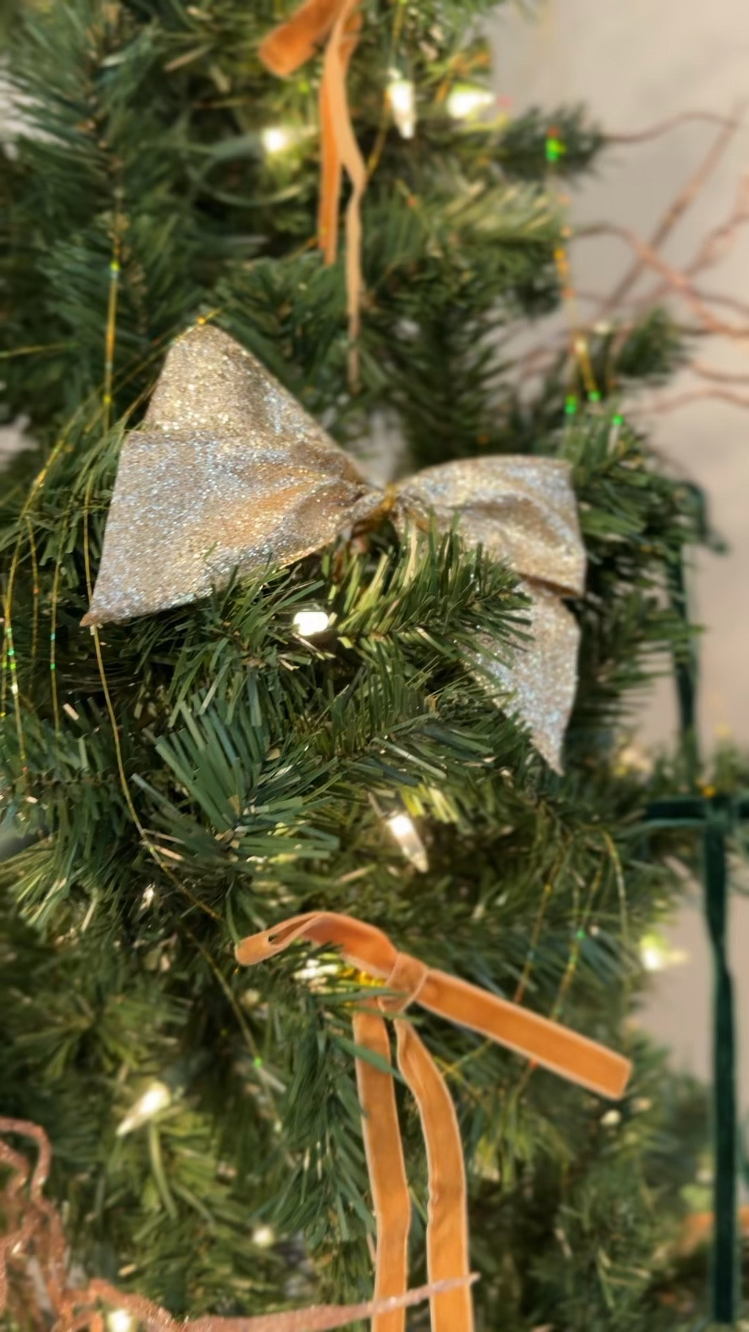 Christmas decor | Christmas bows | felt bows | Christmas tree 

#LTKHoliday #LTKSeasonal