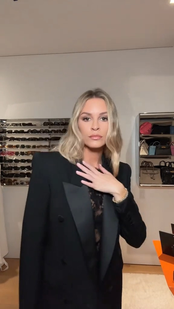 Outfit of the night 🖤