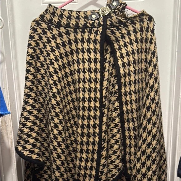 Elegant Black and Cream Houndstooth cape with gold button strap detail | Poshmark