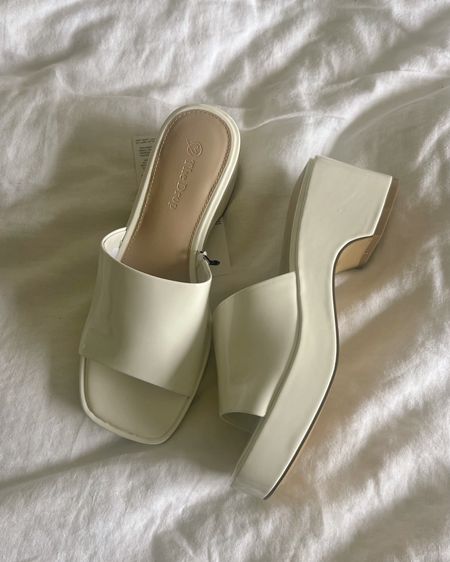 Amazon platform sandals in glossy white!

white heels, casual heels, amazon heels, amazon fashion, amazon shoes, shoes under $50, heels under $50, fashion basics, amazon sandals, platform sandals, white sandals, vacation shoes, resort wear

#LTKstyletip #LTKfindsunder50 #LTKshoecrush