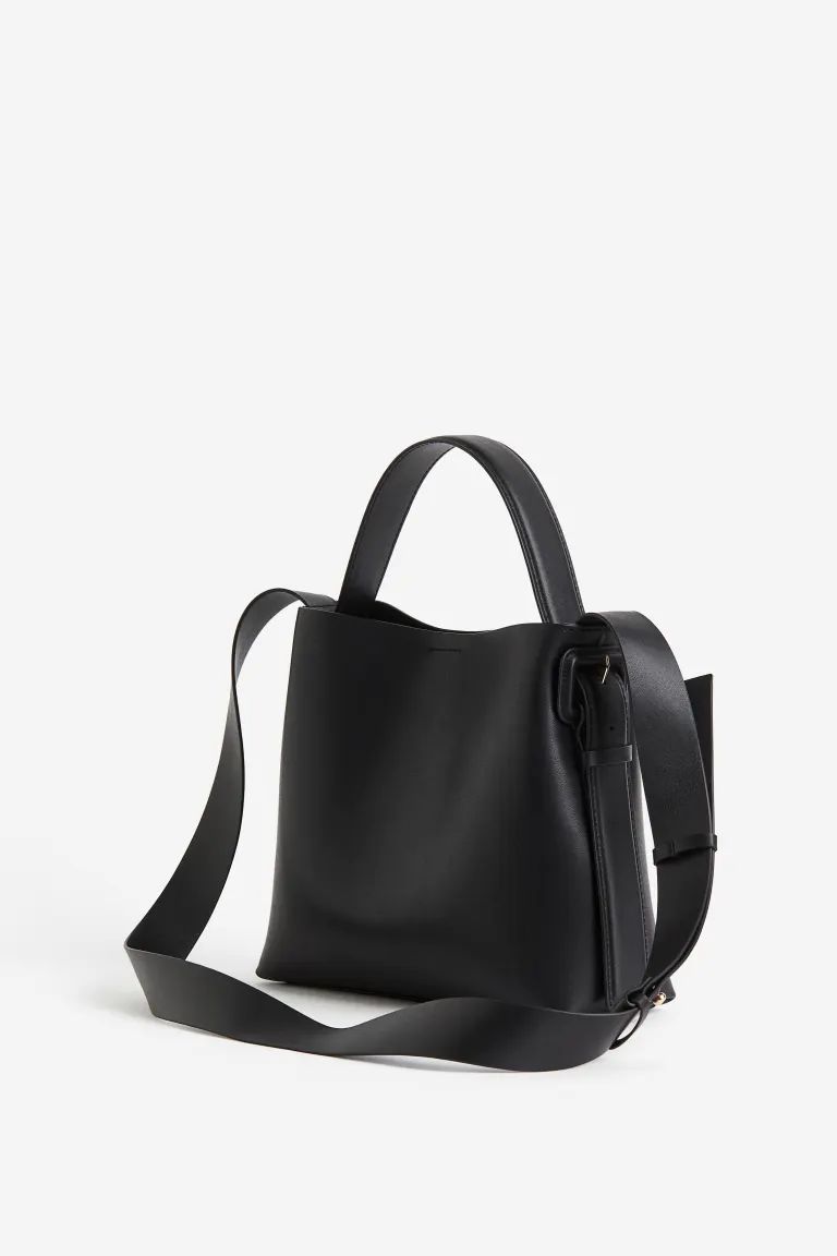 Crossbody bag | H&M (UK, MY, IN, SG, PH, TW, HK)