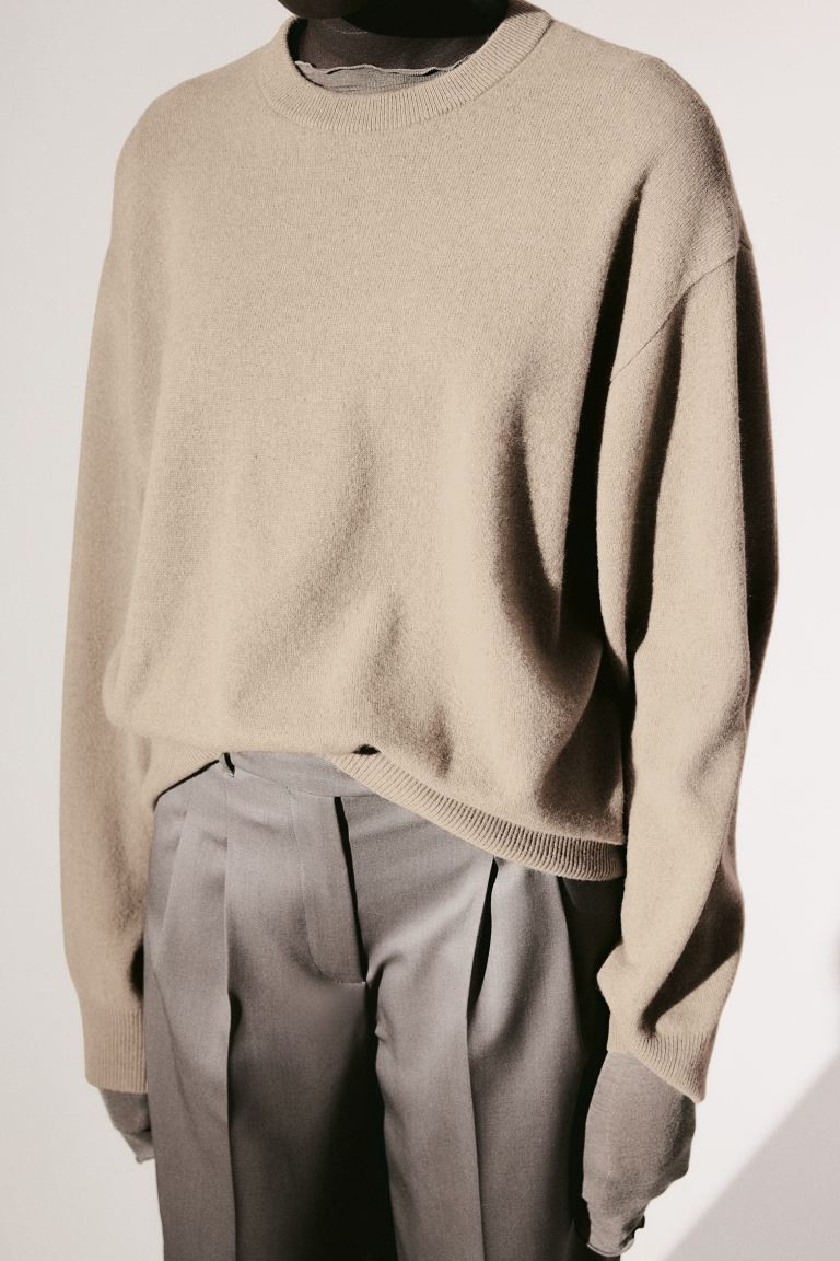 Oversized Cashmere Sweater | H&M (US + CA)