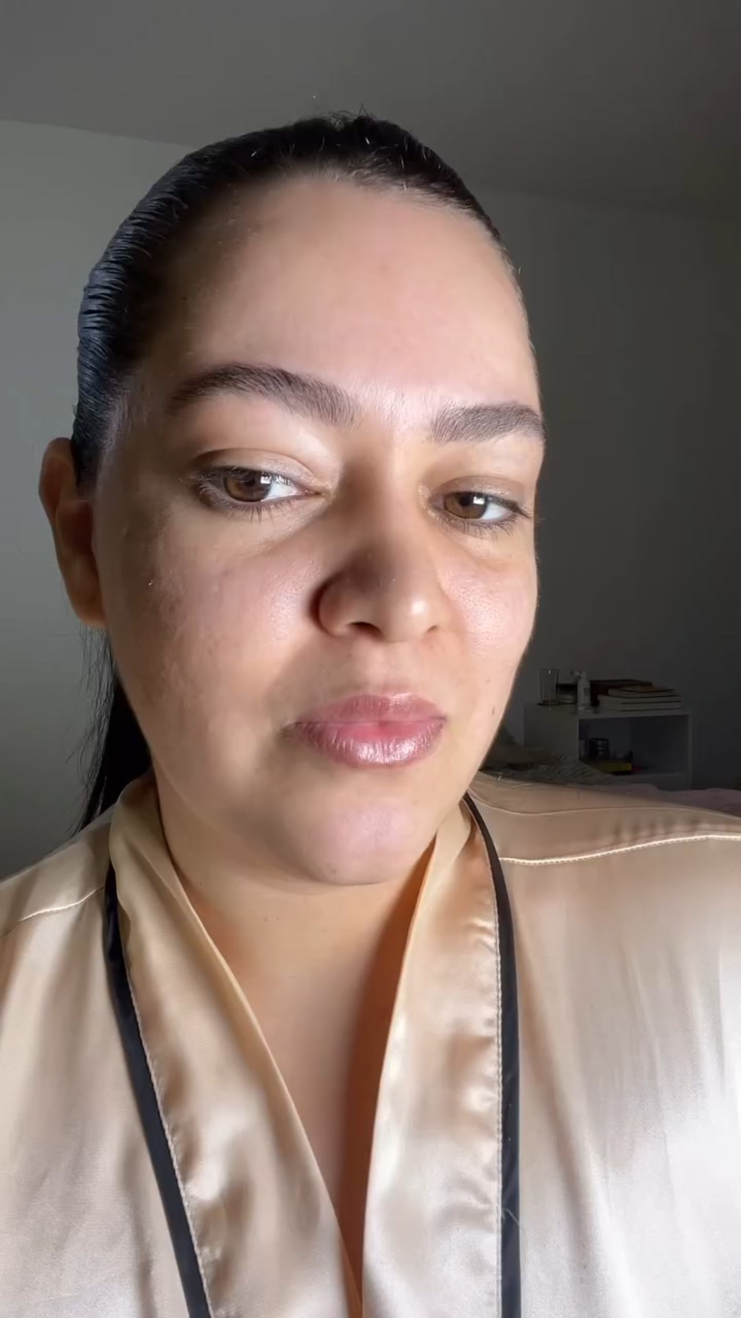 Chega de protetor pegajoso ou que esfarela na maquiagem! 😵‍💫 O Actine One tem FPS 50, absorve em 1 SEGUNDO e fica invisível em TODOS os tons de pele. ✨ Já testei até nos treinos de CrossFit e ele não arde os olhos! 🏋️‍♀️🔥 Proteção alta, rápida absorção e zero incômodo – tudo o que a gente precisa! Corre testar e depois me conta o que achou. 😉🧡

🧡

#protetorsolar #peleprotegida #skincare #actinedarrow #actineone #altaperformace #altaproteção #autocuidado #protetorsolarfacial #novoactineone #conteudougc #ugc #ugcbr #ugccontentcreator