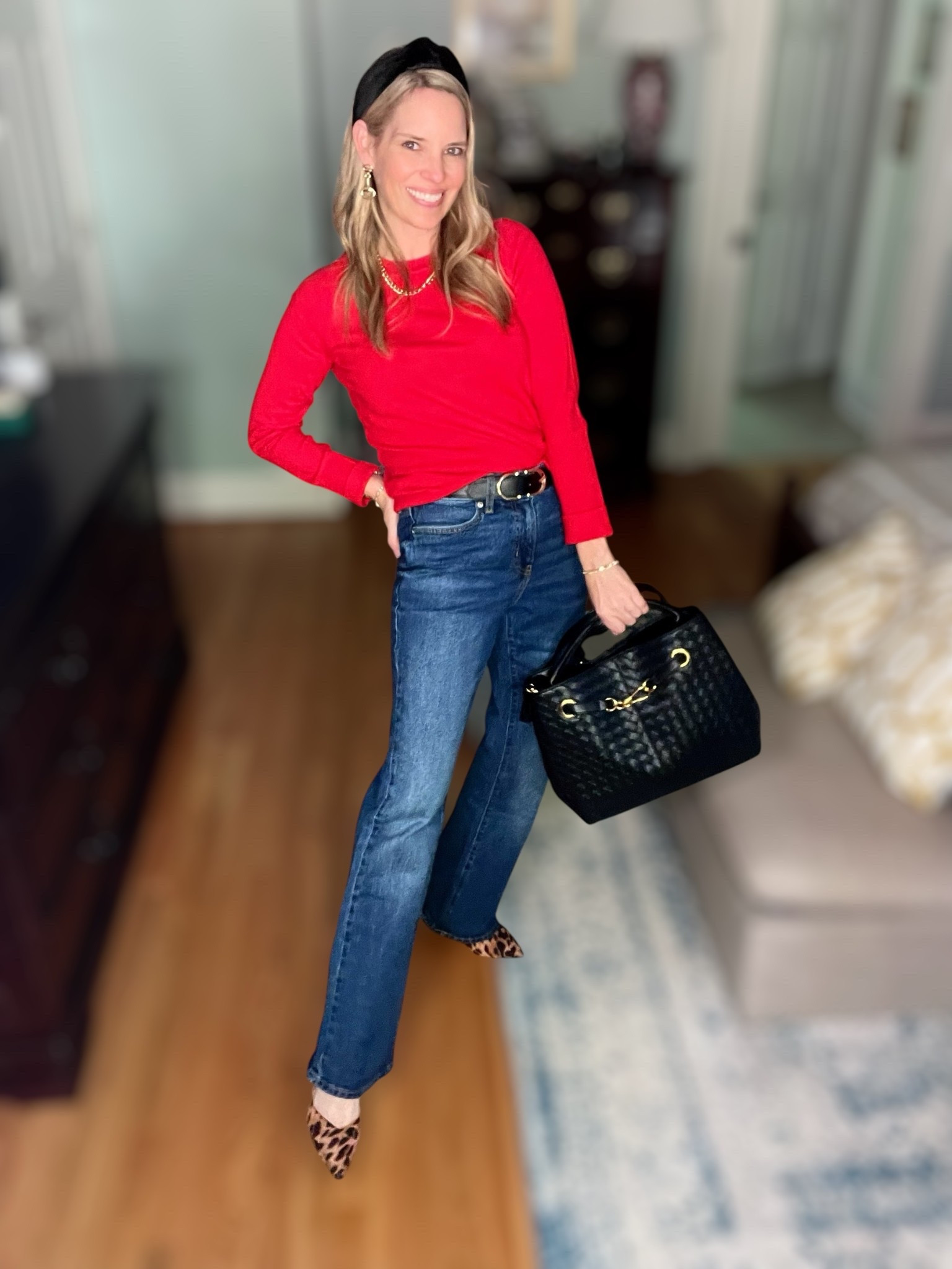 ✨ Chic on a budget! ✨ This entire outfit is $40 & under per piece – proving you don’t have to spend big to look put together. I styled a classic red Free Assembly sweater with straight-leg jeans (such a flattering cut!), then added statement leopard heels, a black satchel bag, and gold jewelry accents for that effortless high-low mix. Perfect for fall outings, date night, or even a casual office look.

🛍 Shop the full Walmart look:
• Free Assembly Red Sweater – $18
• Free Assembly Mid Rise Jeans – $13
• Madden NYC Leopard Pointed Toe Mules – $36
• Time and Tru Black Hazel Satchel – $24.98
• Time and Tru Knot Hair Headband – $5.48
• Time and Tru Gold Chain Necklace – $4.88
• Time and Tru Status Double Ring Belt – $10
• Optional: No Boundaries Leopard Slingback – $22.98 | Time and Tru Horse Bit Earrings – $6.92

Affordable, timeless, and versatile – these Walmart fashion finds let you create a polished look without going over budget. Mix & match these pieces into your fall capsule wardrobe for endless outfit ideas. 🍂

⸻

Walmart fashion, Walmart fall outfits, Walmart under $40, affordable fall outfit, budget-friendly fashion, Walmart jeans, red sweater outfit, leopard shoes outfit, Walmart style finds, fall capsule wardrobe, chic on a budget.


#LTKFindsUnder50 #LTKItBag #LTKFindsUnder100

#LTKFindsUnder100 #LTKItBag #LTKFindsUnder50