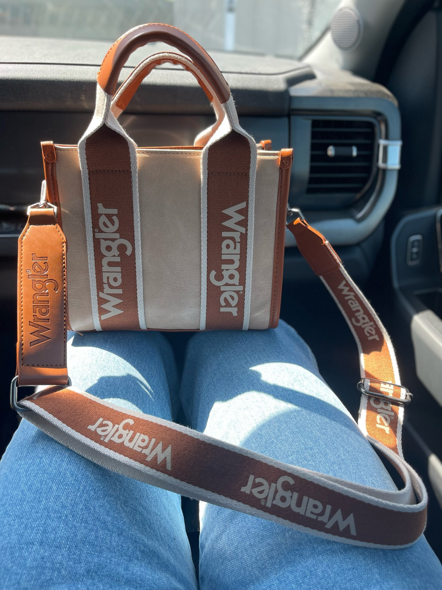 Everyday Purse #wrangler

(Small tote purse with removable strap) 

#LTKItBag #LTKFindsUnder50