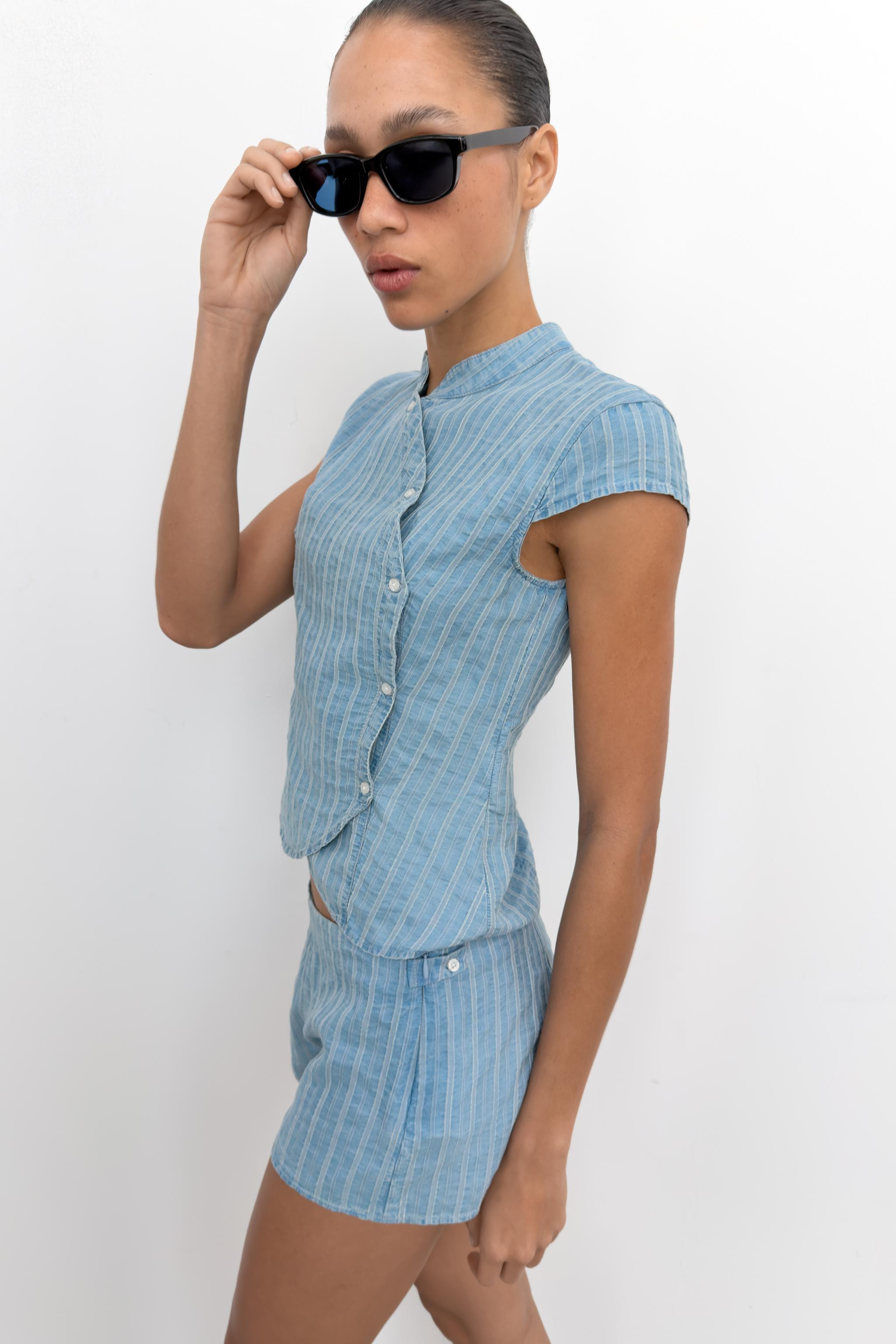 STRIPED BUTTON-FRONT WRAP TOP | Zara US
