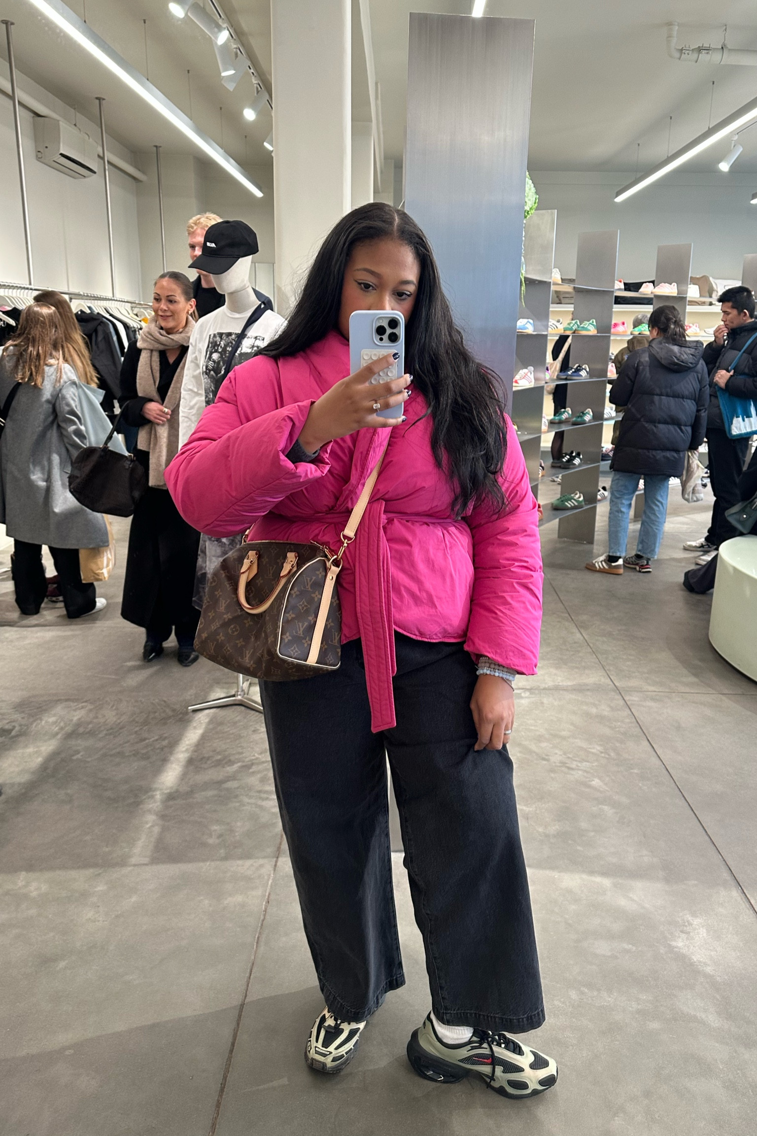 very cozy fitttt

#LTKShoeCrush #LTKMidsize #LTKFindsUnder100