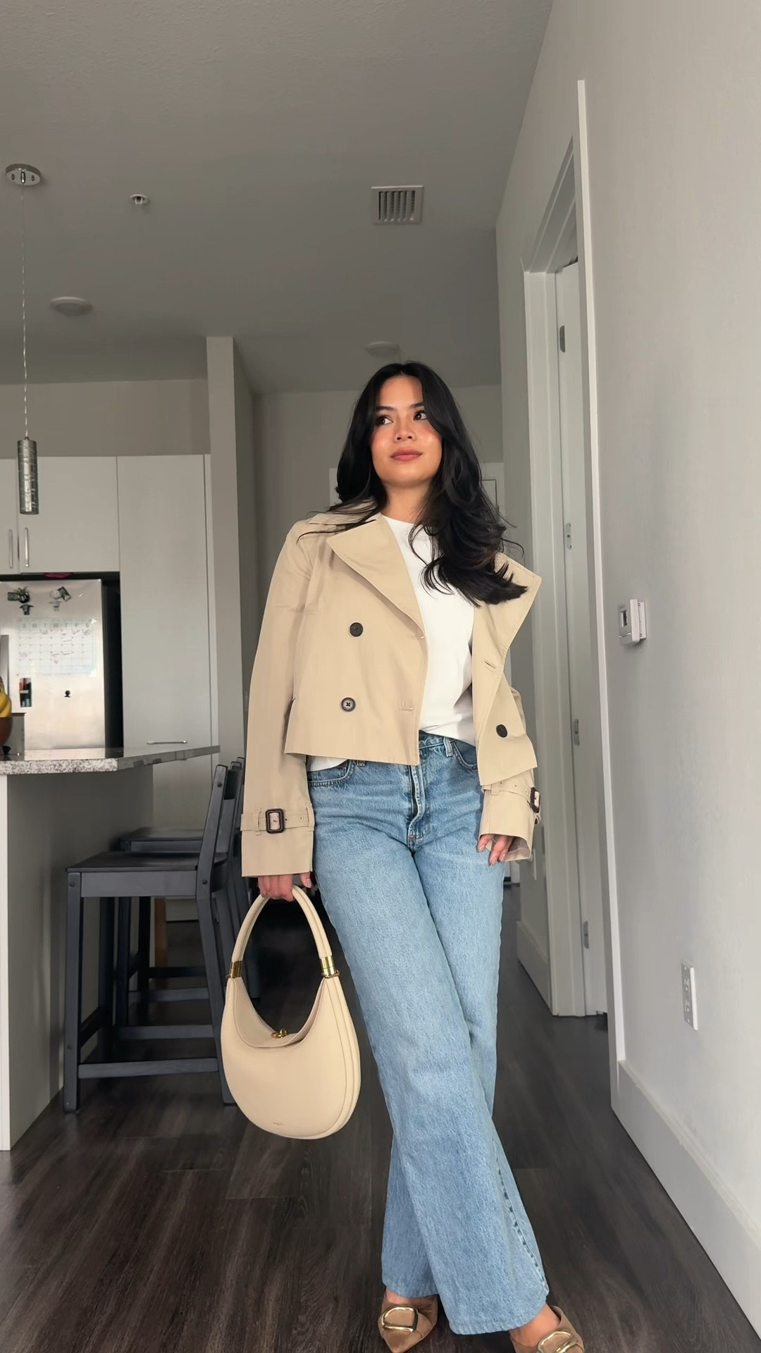 Aritzia Esquire trench coat is 10/10 flattering on everybody! 
Wearing a size XS 

#LTKGiftGuide #LTKPetite #LTKSaleAlert