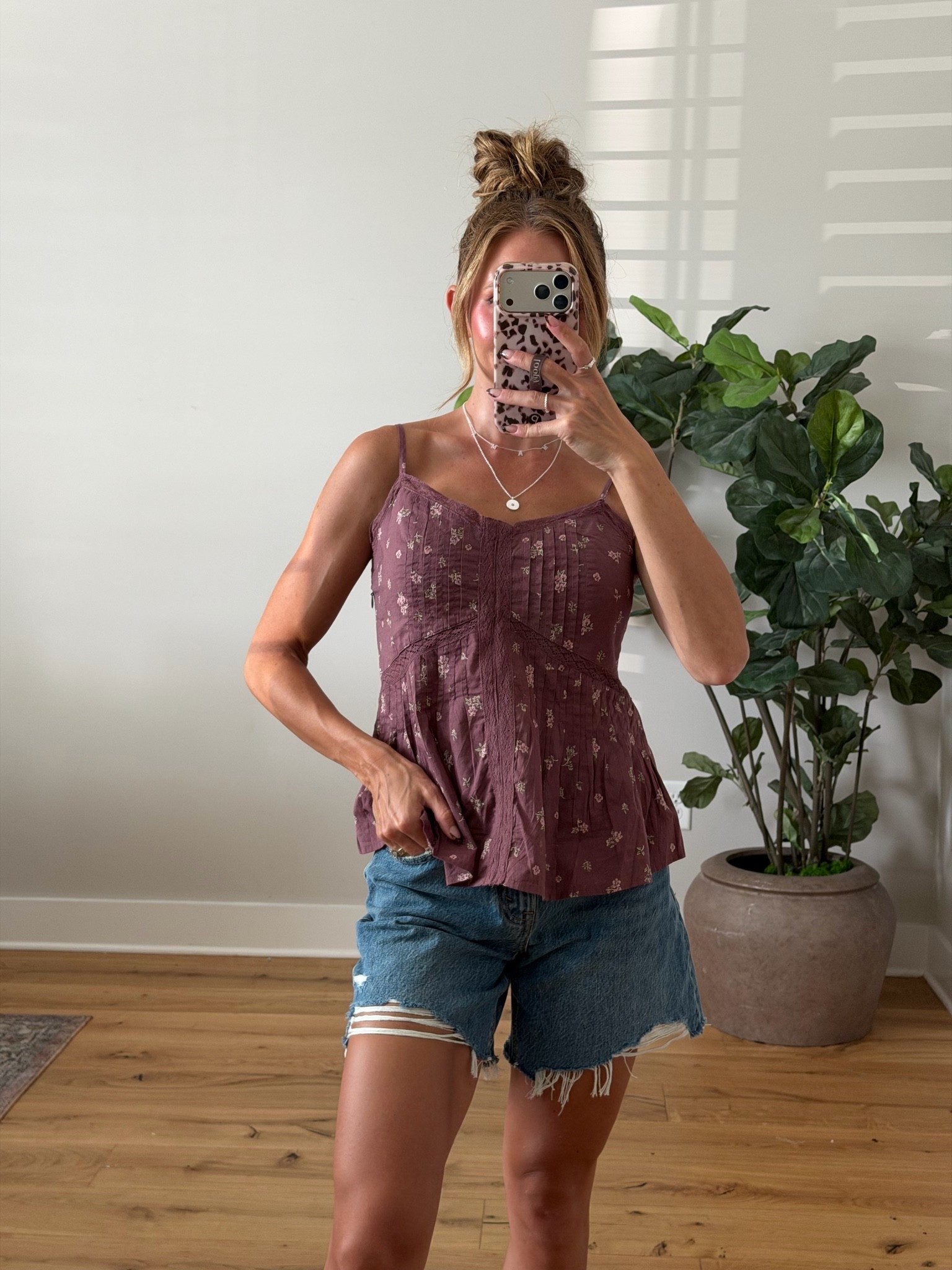 The perfect Florida fall / fall transition outfit! Wearing an XS in my tank ($25) and size 24 in my shorts ( on sale) + use code TANNER30 on my necklaces for 30% off

#LTKootd #LTKgrwm #LTKmorningroutine