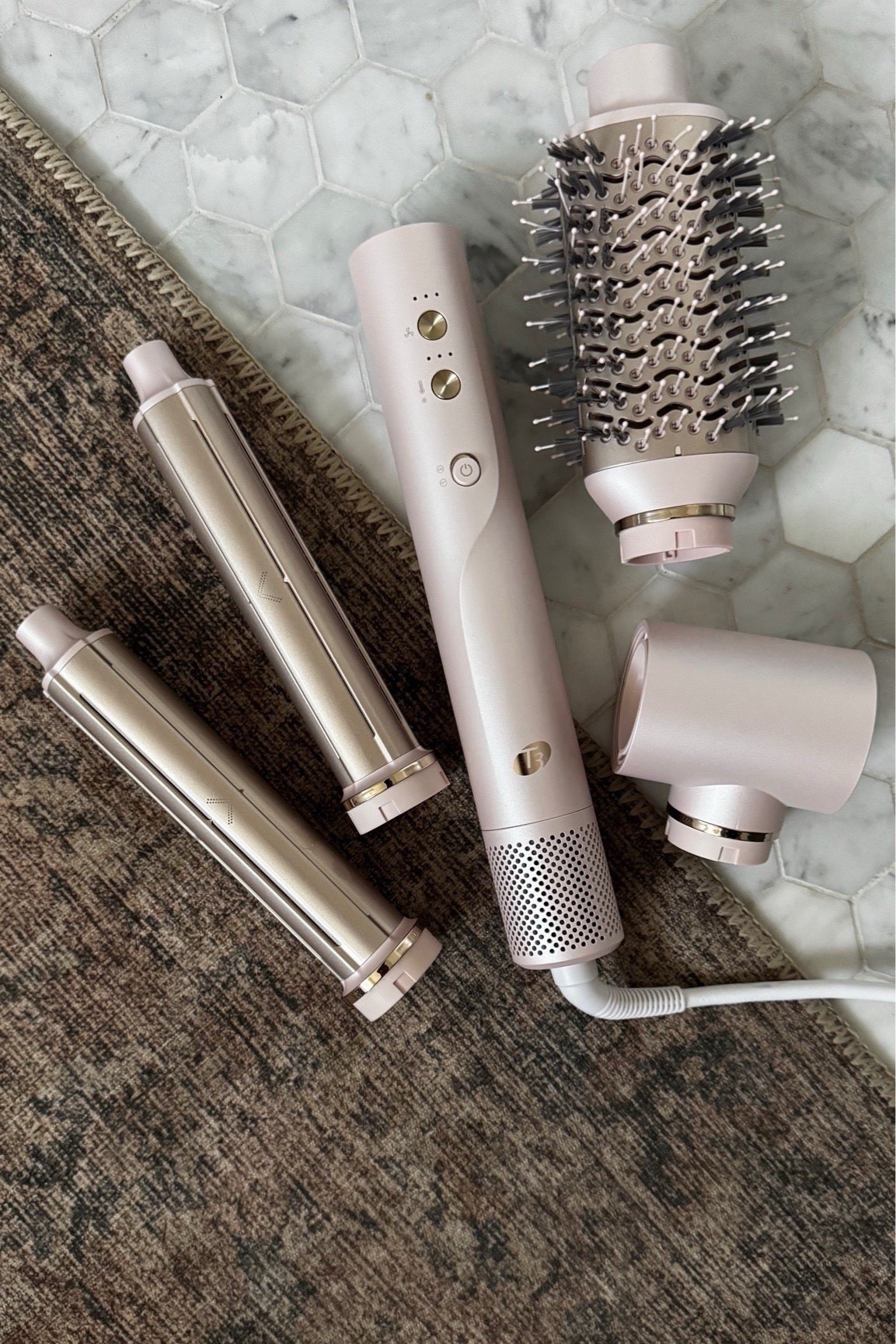 T3 Aire 360 Ceramic Air Styler Blowout Kit. ON SALE! Also linked Shark. Xx




#LTKBeauty #LTKGiftGuide #LTKHoliday