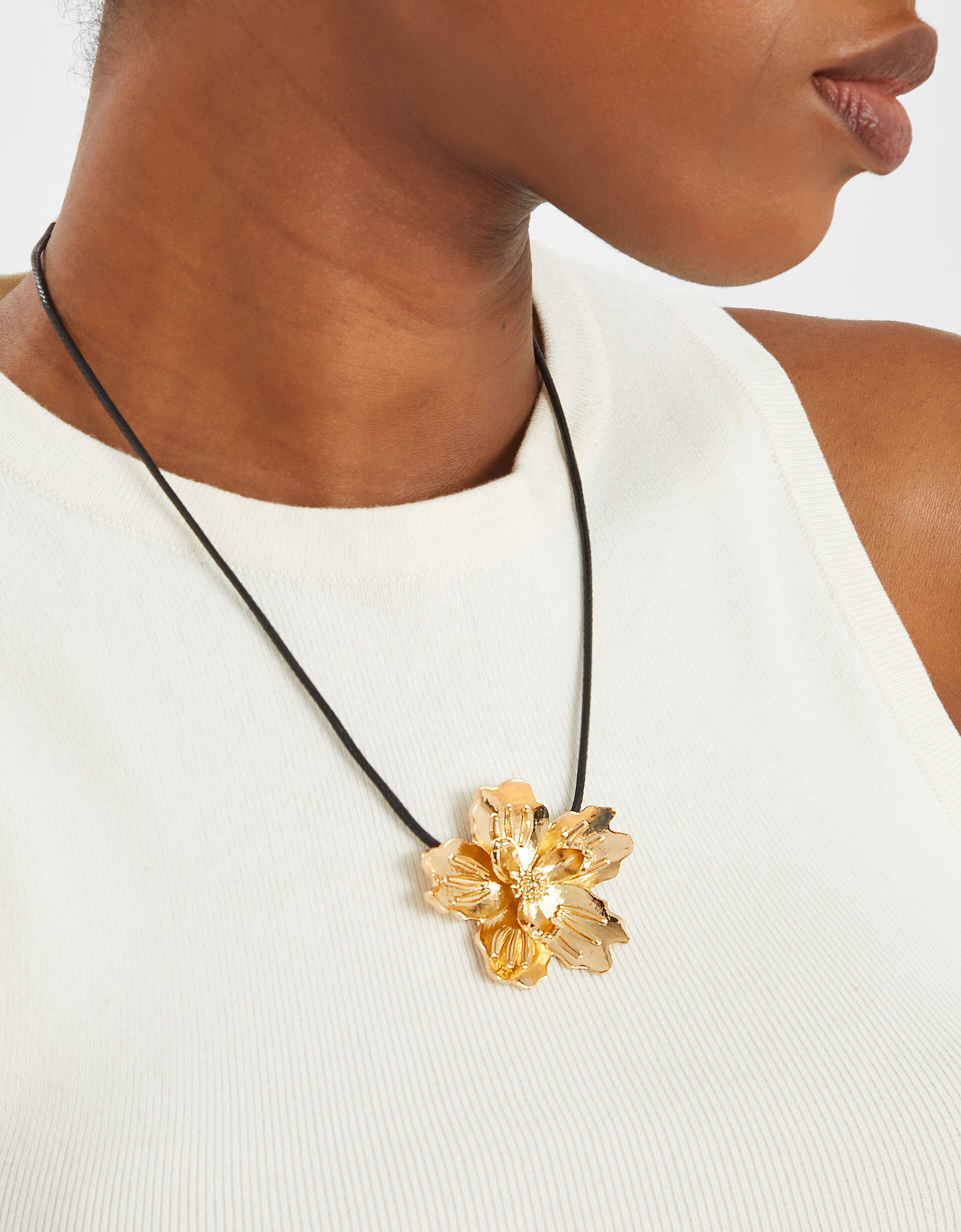 Statement Flower Cord Necklace | Accessorize (Global)