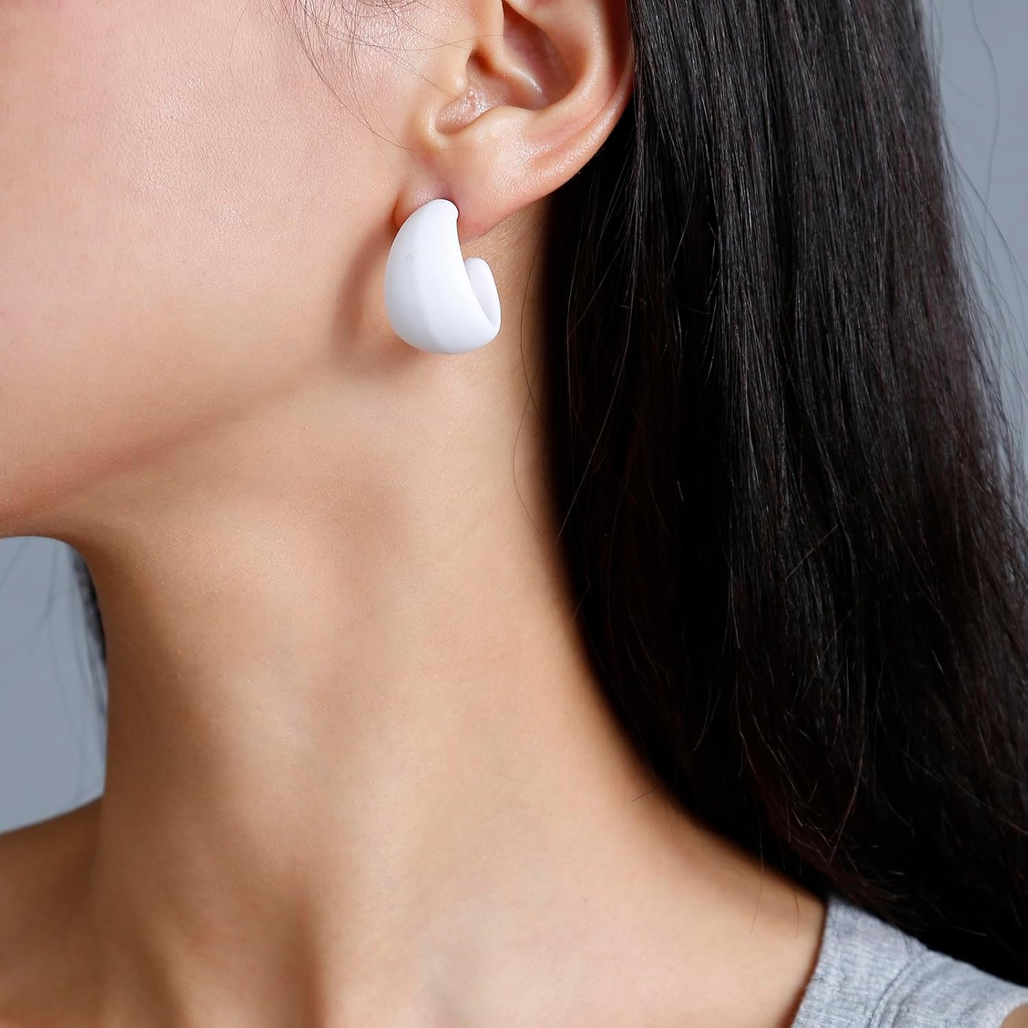 RUOFFETA Acrylic Small Round Hoop Earrings, Lightweight Open Hoops Candy Color Hoop Earrings for ... | Amazon (US)