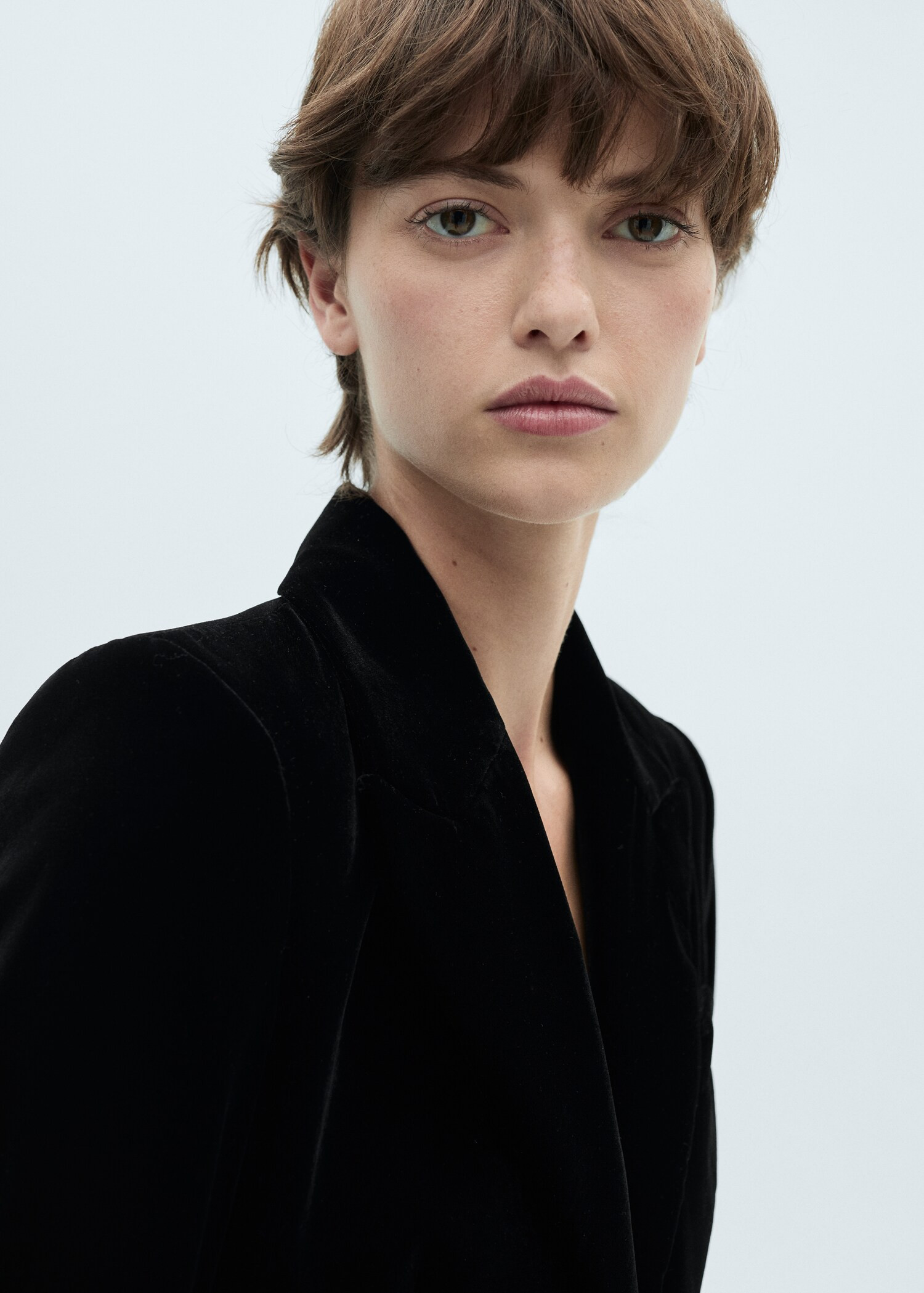 Structured velvet jacket - Women | MANGO United Kingdom | MANGO (UK)