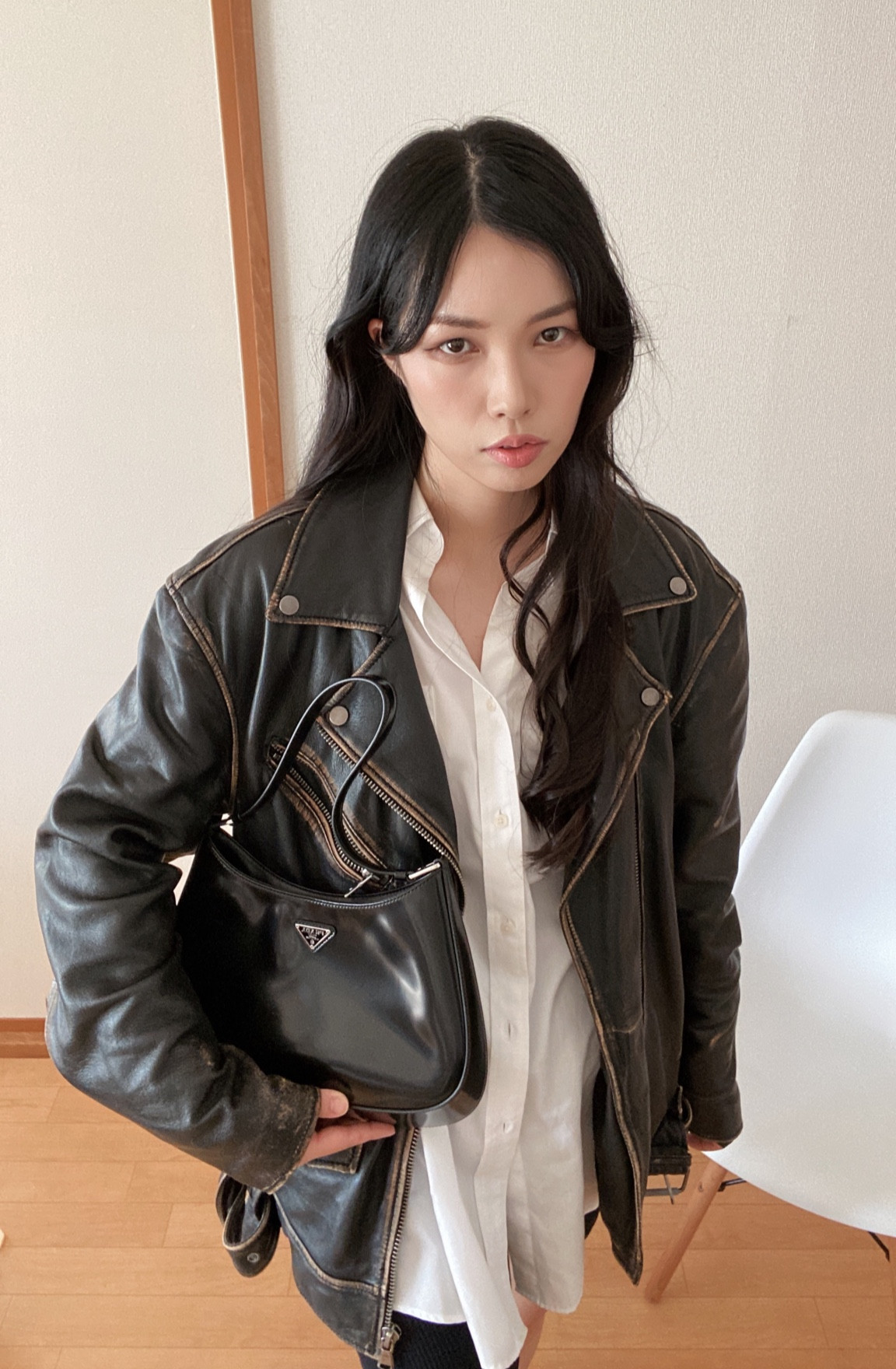 Borrowing my husband’s jacket 🕶
 
#prada #pradabag #pradacleo #fashioninspo #fashioninspiration #styleblogger #styleinspiration #styleinspo #fashionblogger #minimalstyle #minimalfashion #koreanfashion #오오티디 #오오티디룩 #데일리룩 #패션 #프라다 #프라다가방 #今日のコーデ #ファッションコーデ #プラダ #プラダバッグ 

#LTKstyletip #LTKitbag