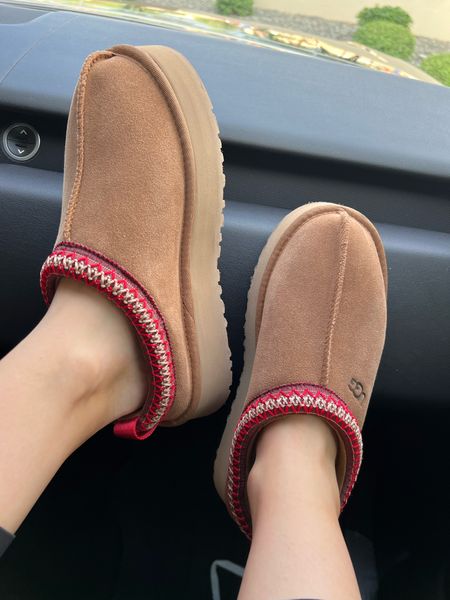 New in style ugg slippers 🥹🫶🏽 

#LTKshoecrush