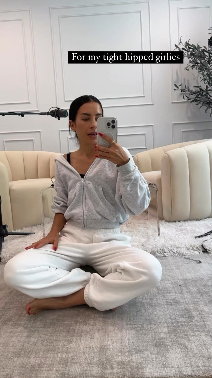 Work/meditation cushion for tight hips 

#LTKActive #LTKOver40 #LTKFindsUnder100